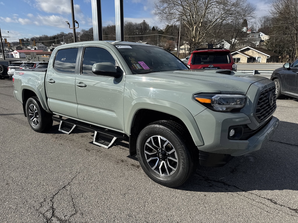 Used 2022 Toyota Tacoma 4WD SR Truck Double Cab