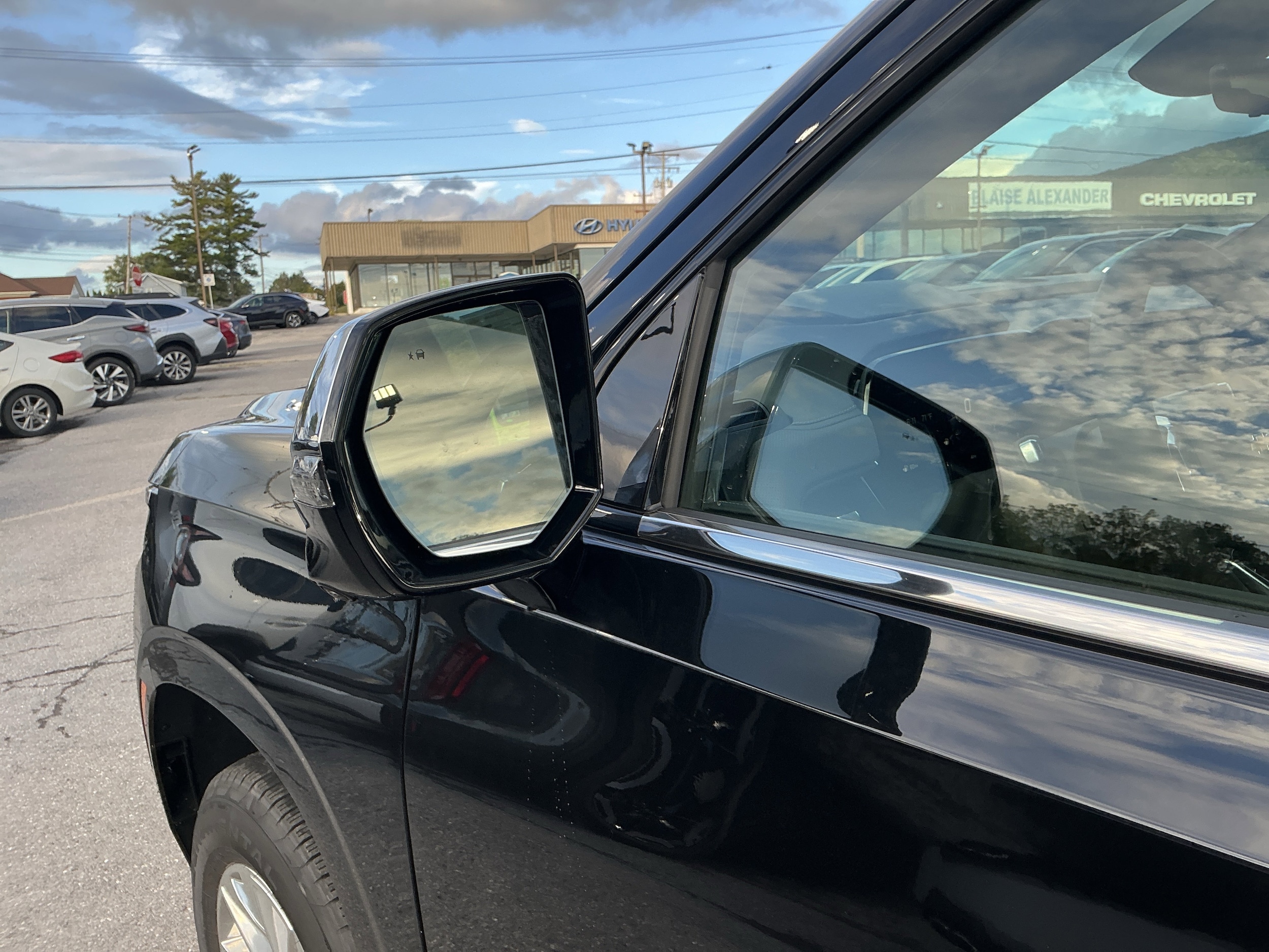2026 Chevrolet Tahoe Premier - Photo 12