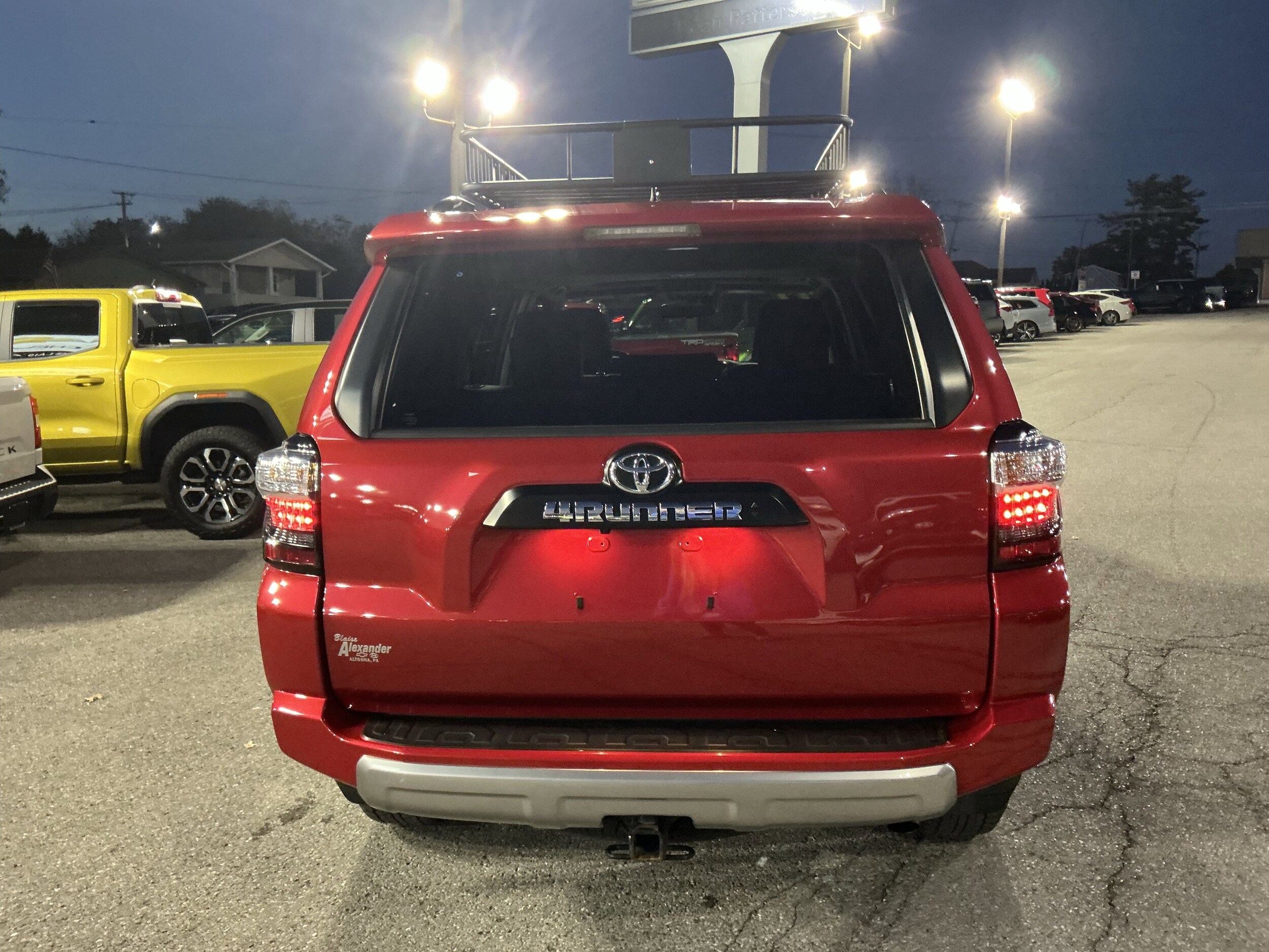 2022 Toyota 4Runner TRD Premium 4WD photo 4