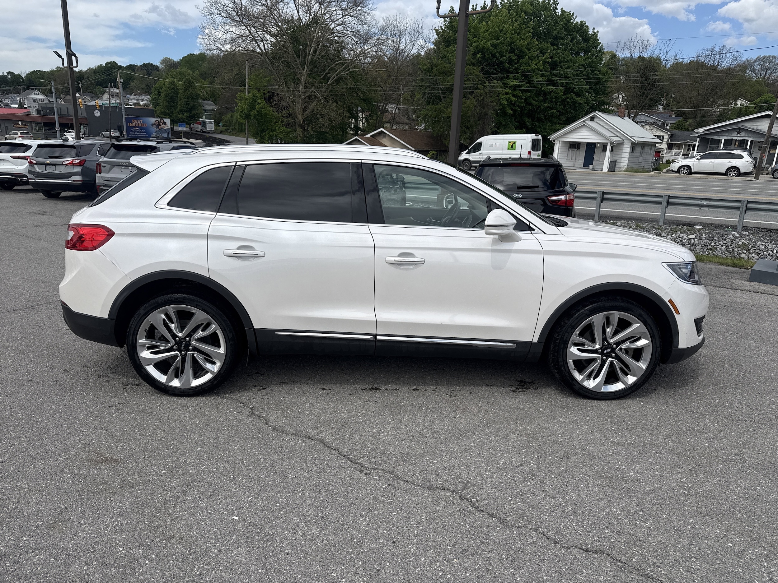 Used 2016 Lincoln MKX Reserve with VIN 2LMTJ8LP6GBL84392 for sale in Altoona, PA
