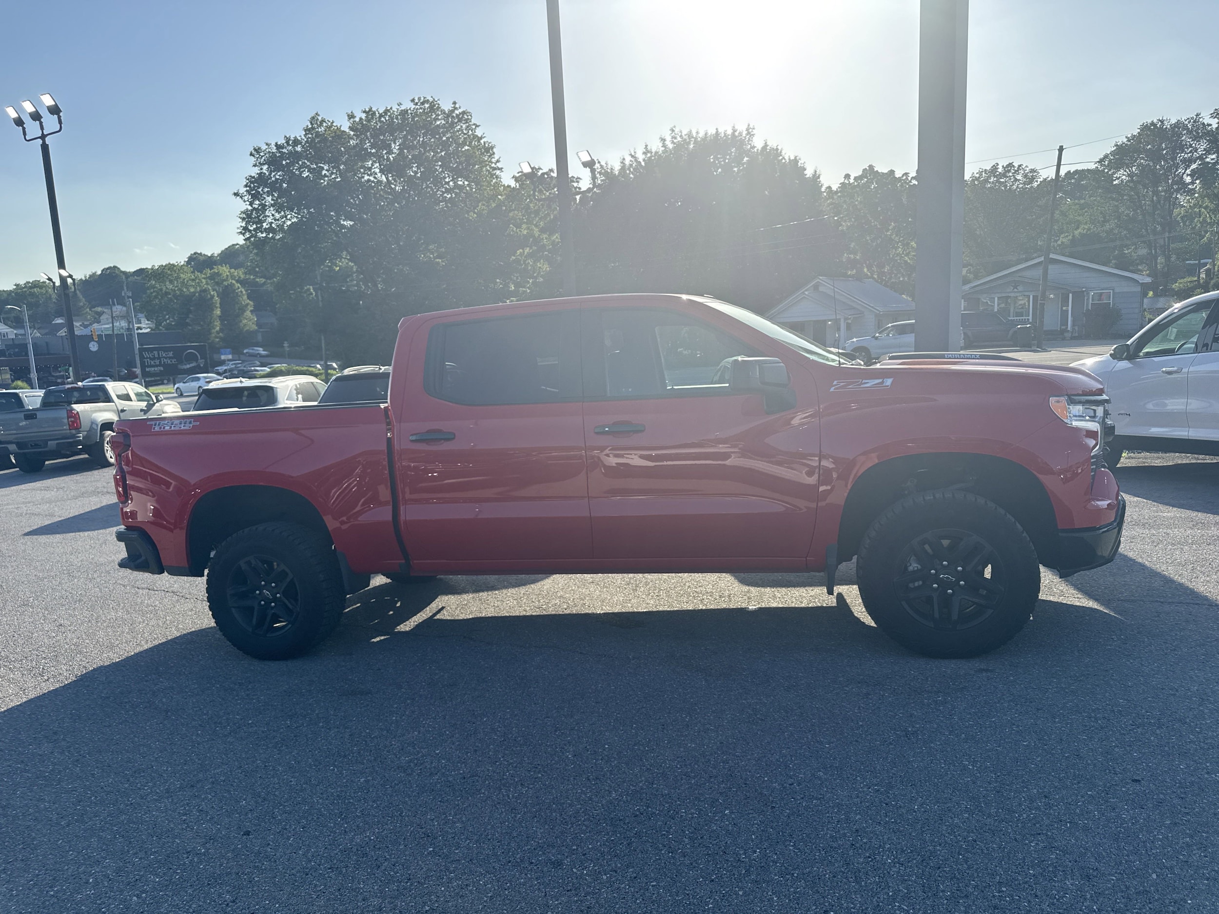 3GCUDFE82RG235693