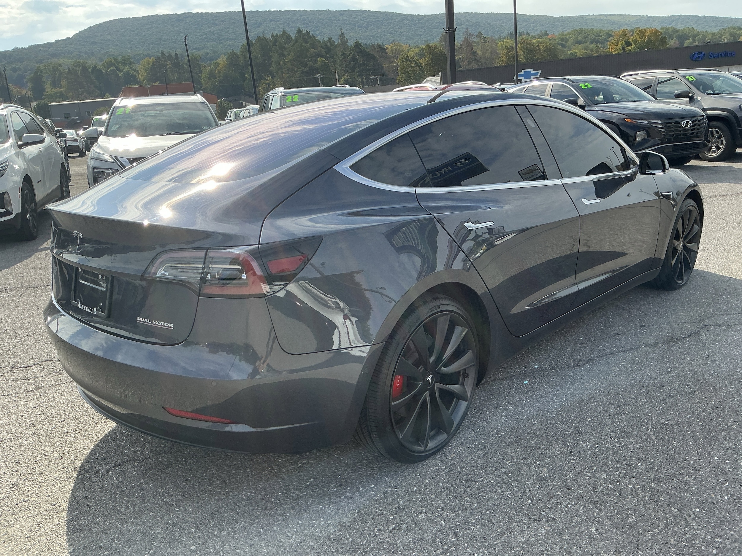 2018 Tesla Model 3 Long Range photo 3