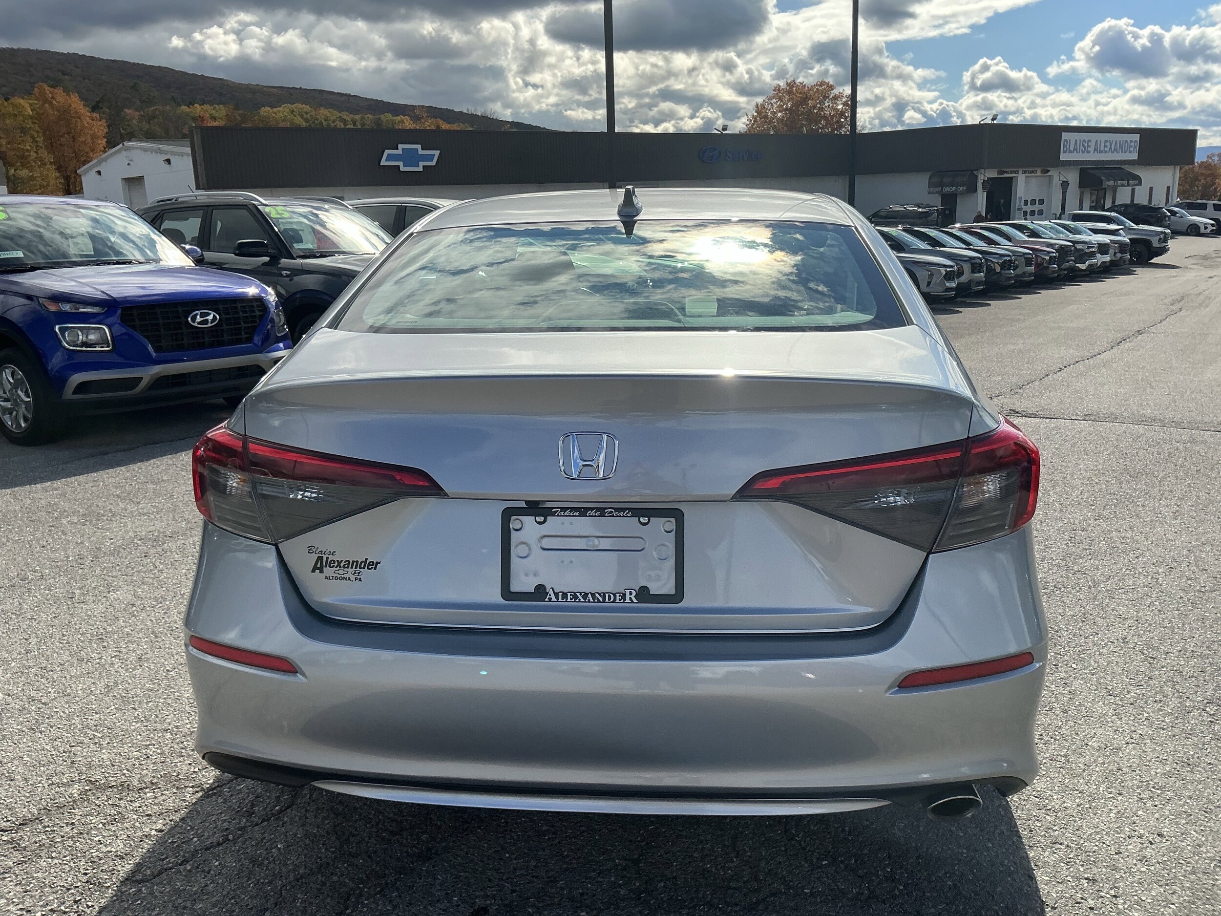 2024 Honda Civic Sport photo 3