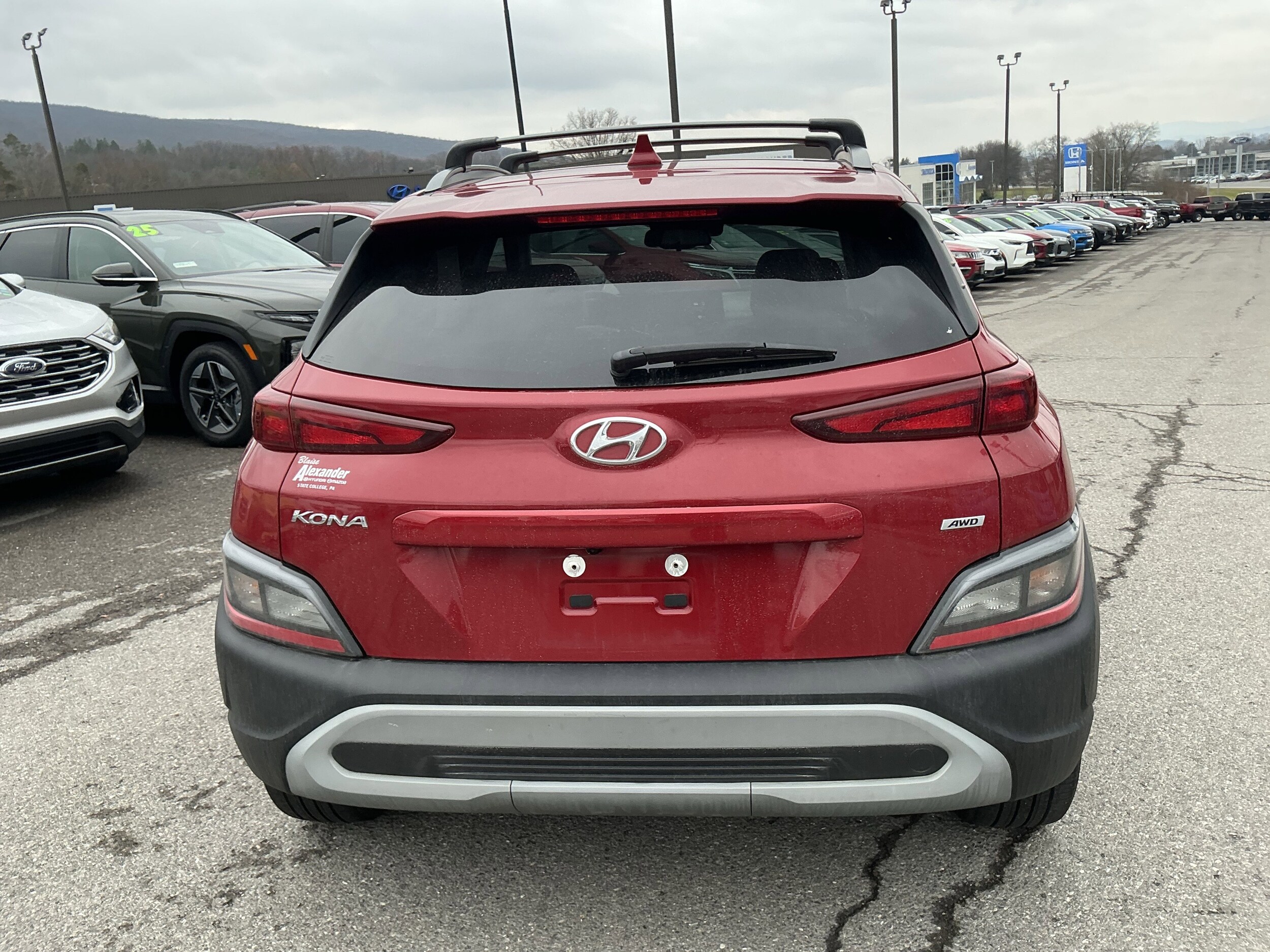 2023 Hyundai Kona SEL photo 4