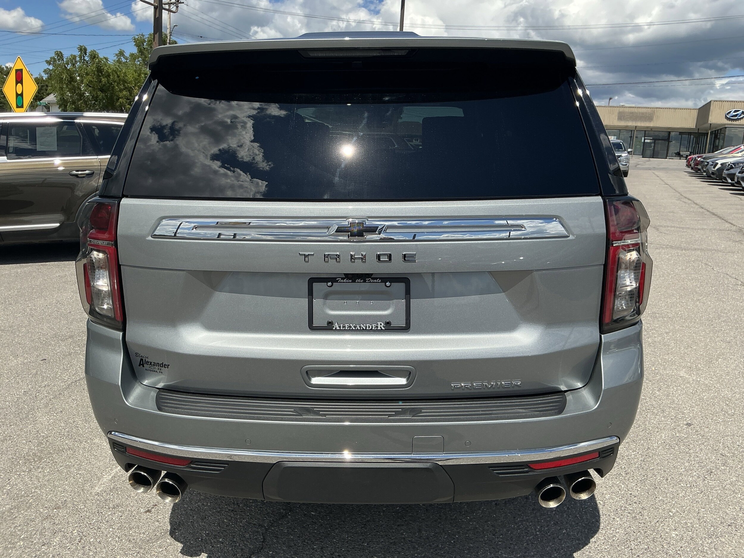 2024 Chevrolet Tahoe Premier photo 4