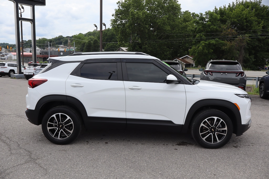 Used 2024 Chevrolet Trailblazer LT SUV