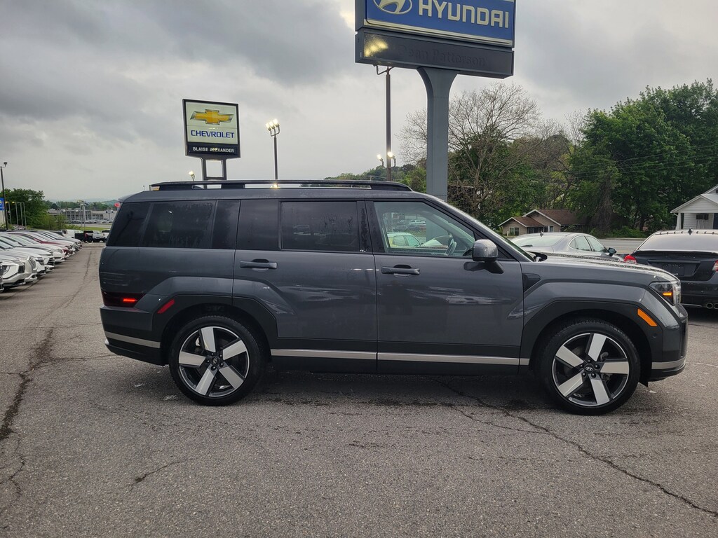 Used 2025 Hyundai Santa Fe Hybrid Limited SUV