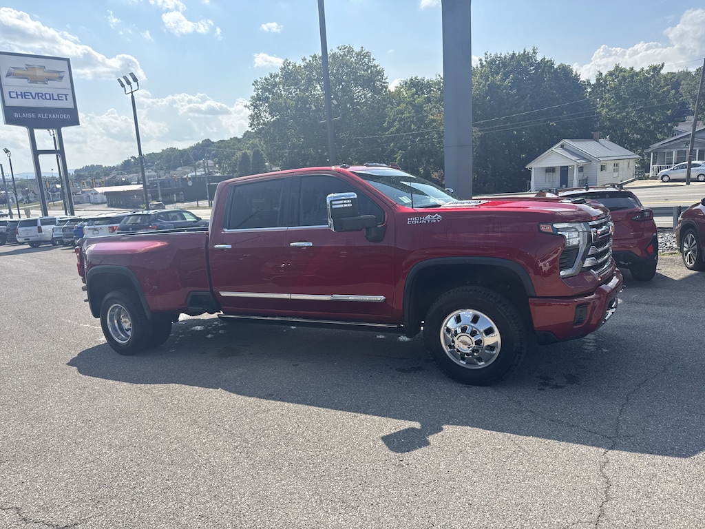 Used 2024 Chevrolet Silverado 3500 HD High Country DRW Truck Crew Cab
