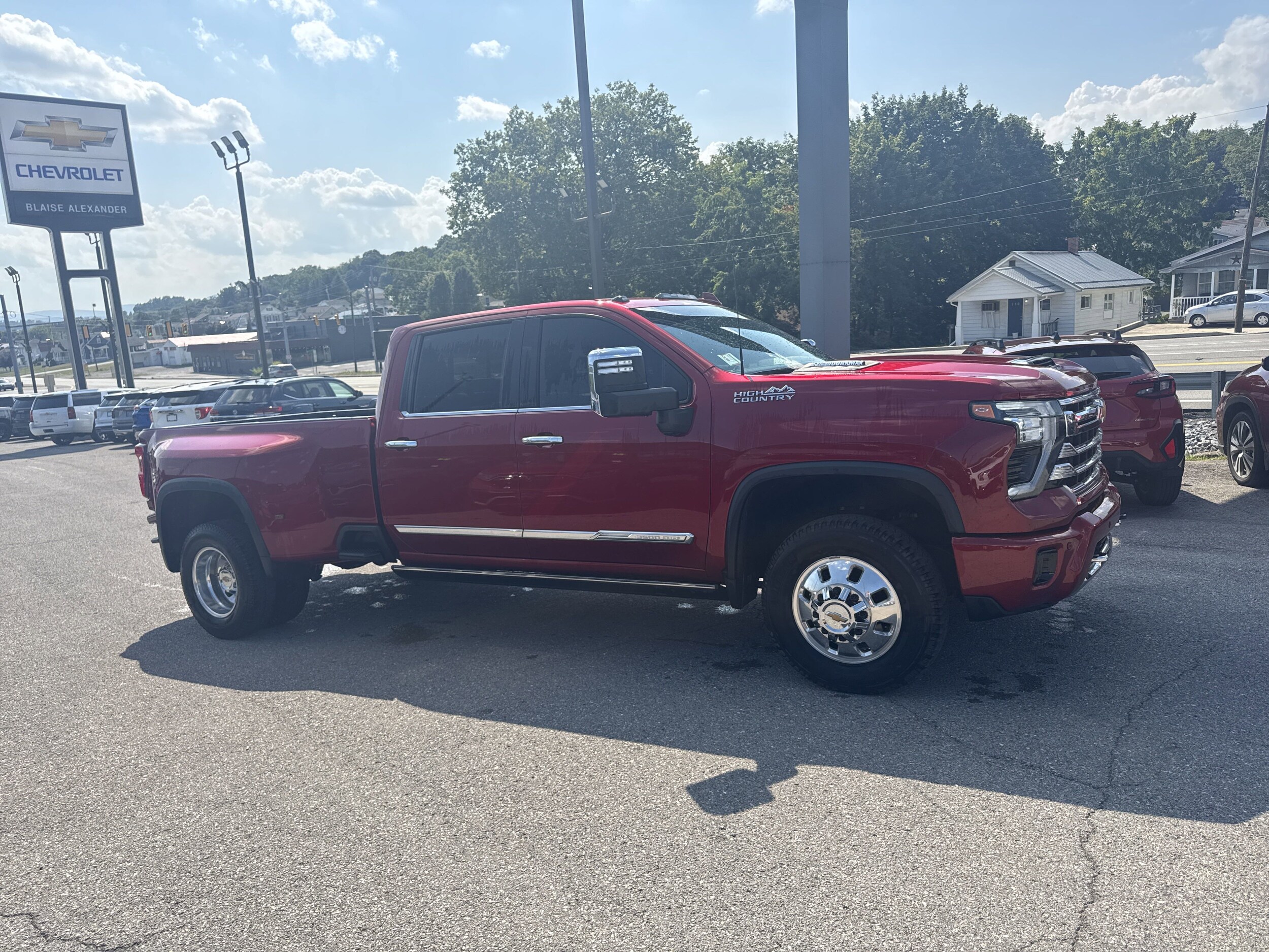 2024 Chevrolet Silverado 3500HD High Country photo 2