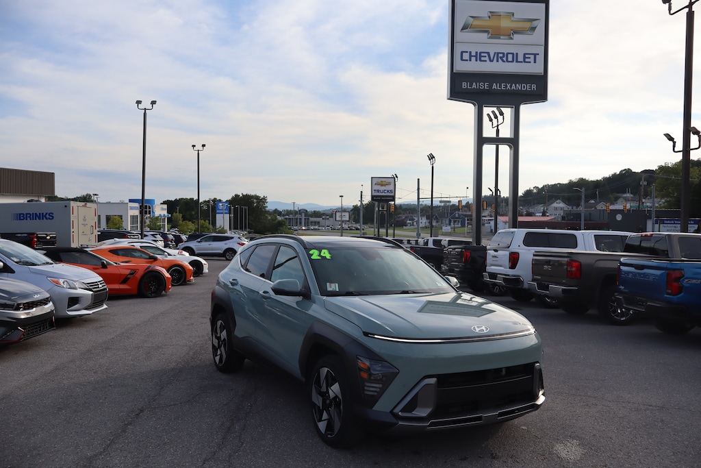 Used 2024 Hyundai Kona Limited SUV