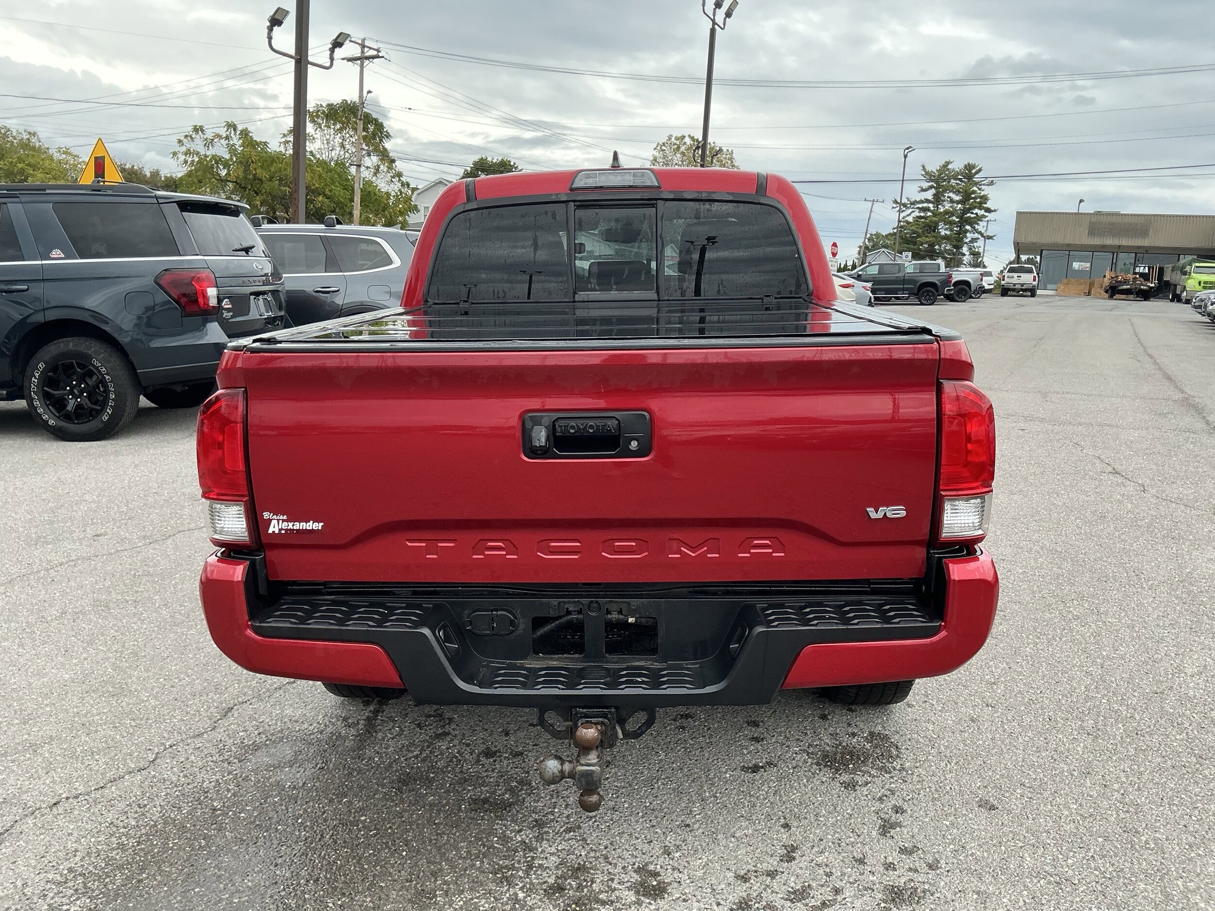 2016 Toyota Tacoma SR photo 3