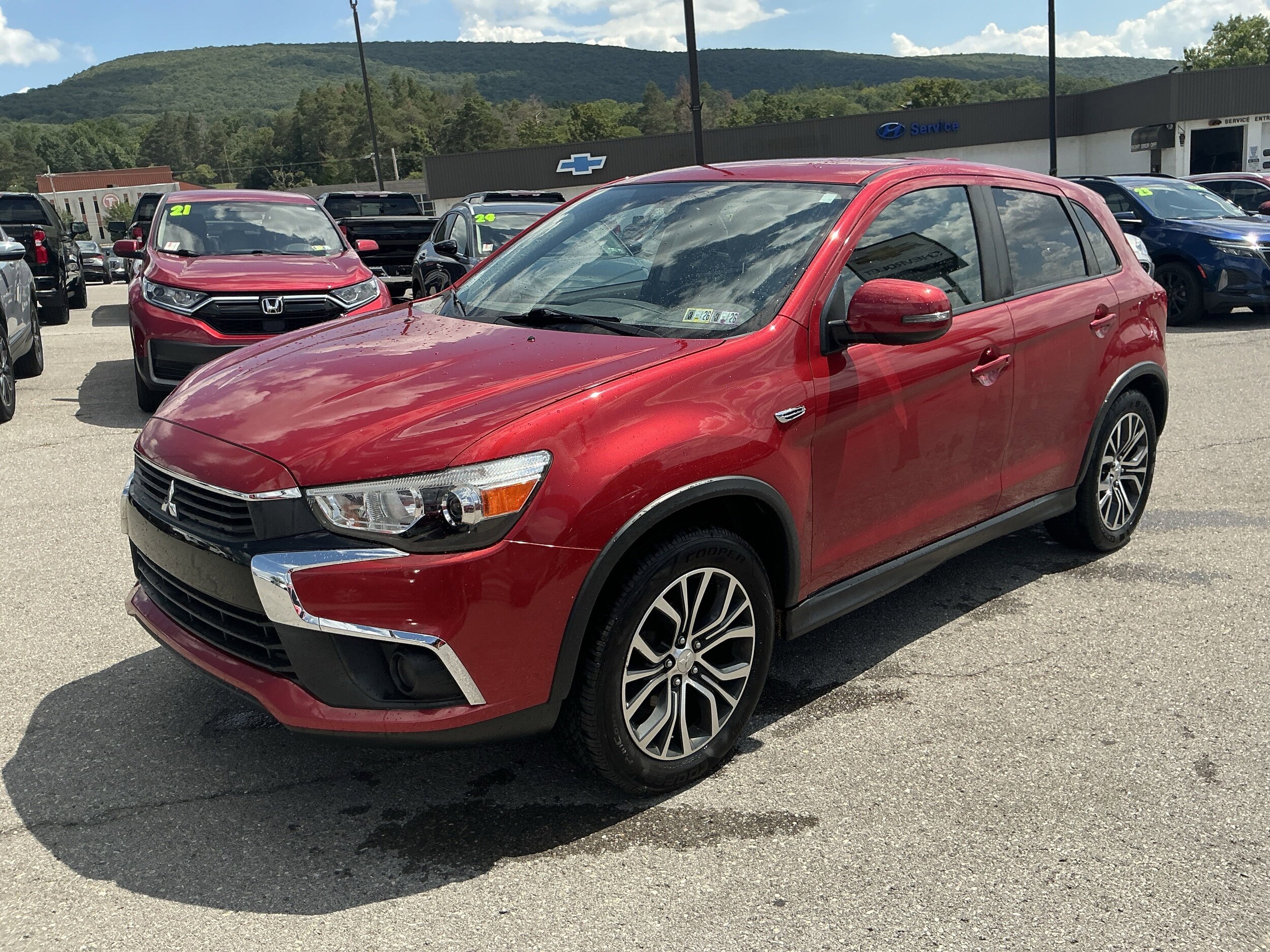 2017 Mitsubishi Outlander Sport ES photo 3