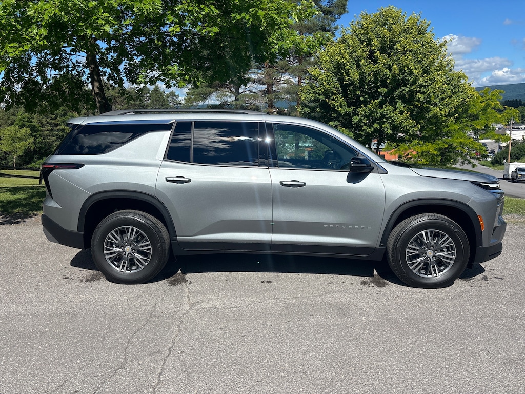 New 2026 Chevrolet Traverse LT SUV