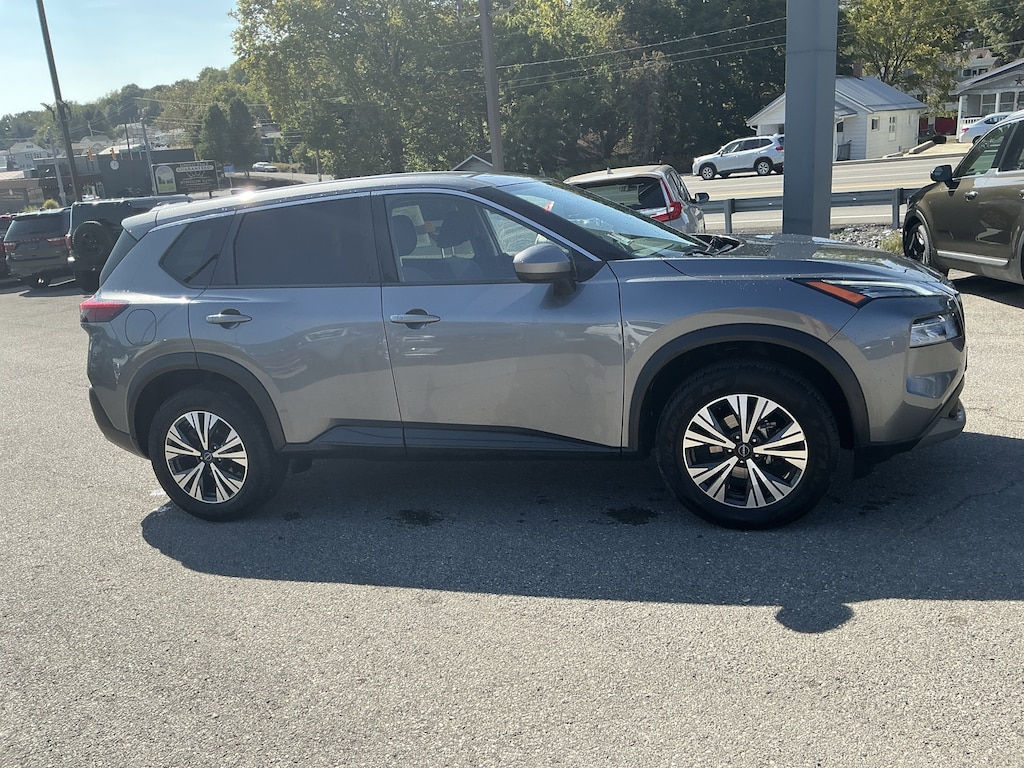 Used 2023 Nissan Rogue SV SUV
