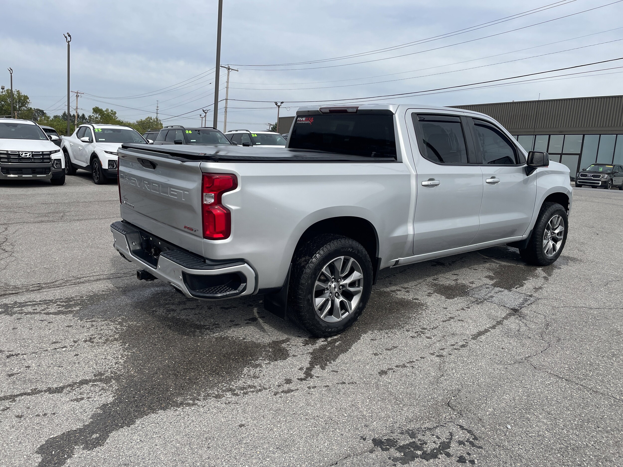 2019 Chevrolet Silverado 1500 RST photo 3