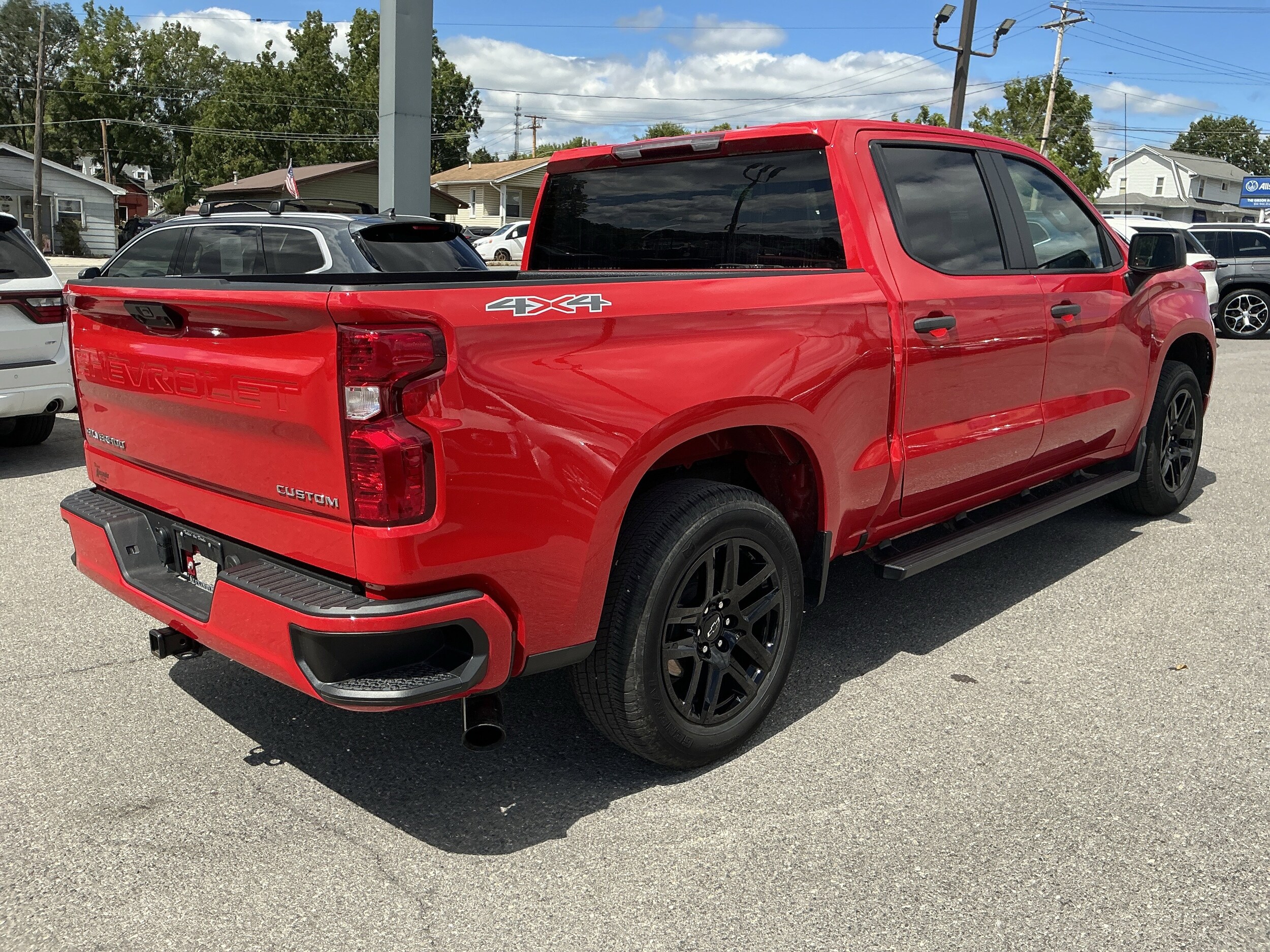 2022 Chevrolet Silverado 1500 Custom photo 2