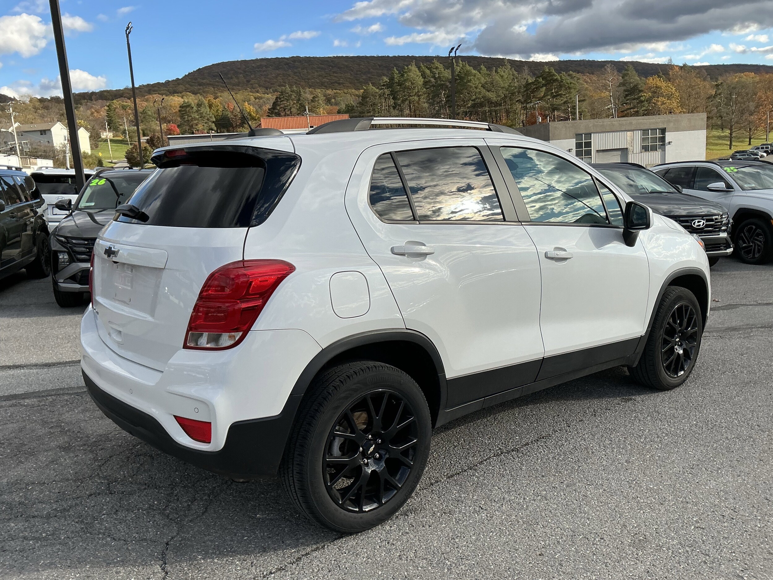 2022 Chevrolet Trax LT photo 3