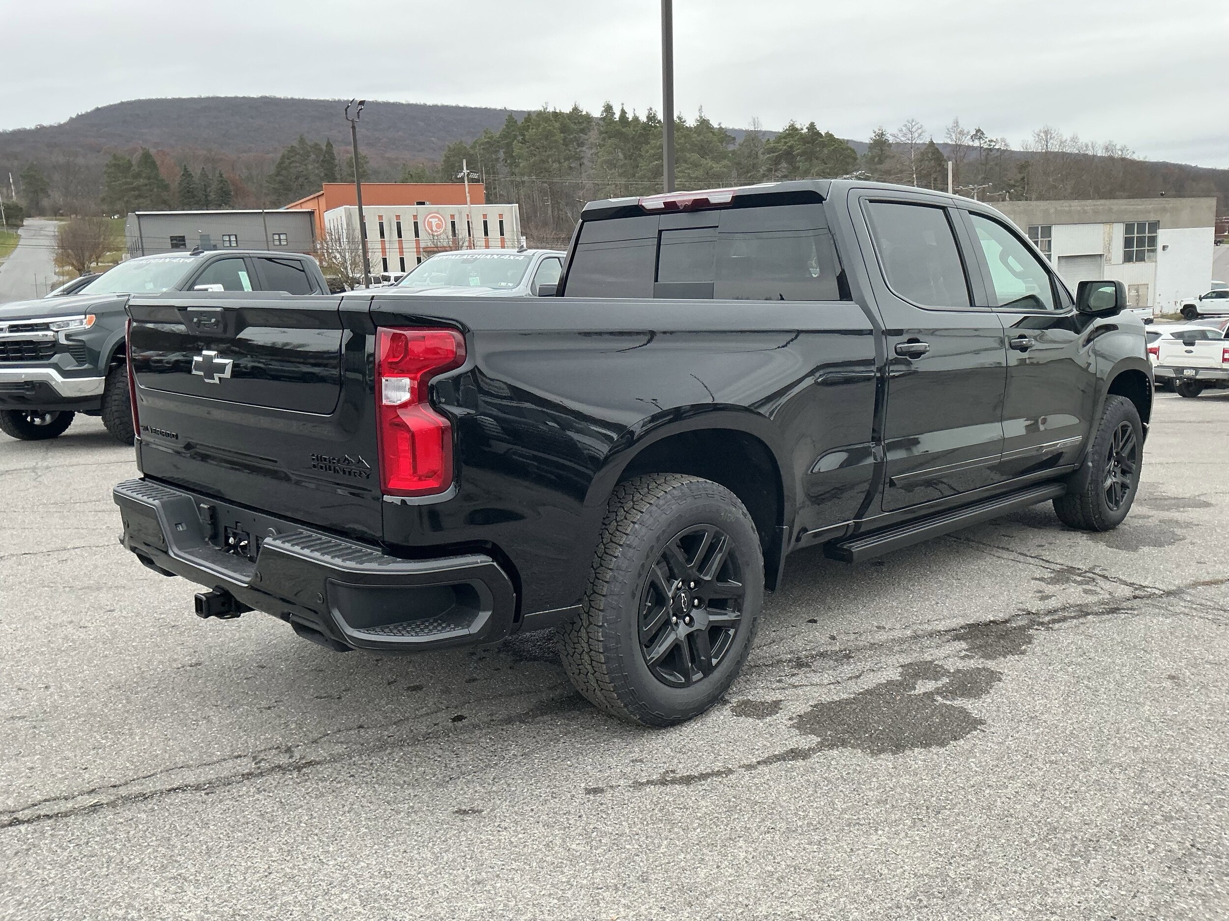 2026 Chevrolet Silverado 1500 High Country photo 2