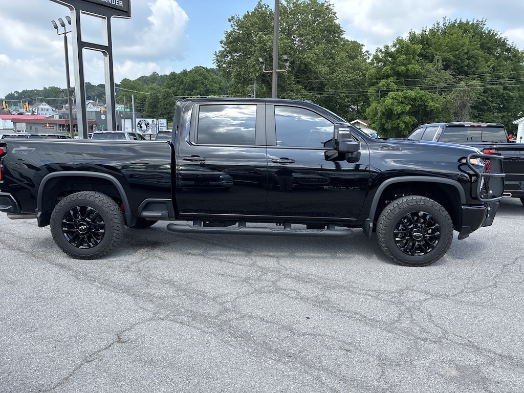 Used 2025 Chevrolet Silverado 2500 HD LT Truck Crew Cab