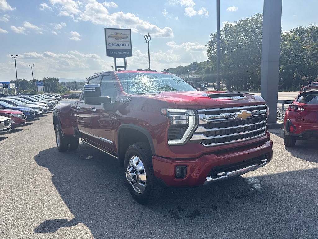 Used 2024 Chevrolet Silverado 3500 HD High Country DRW Truck Crew Cab