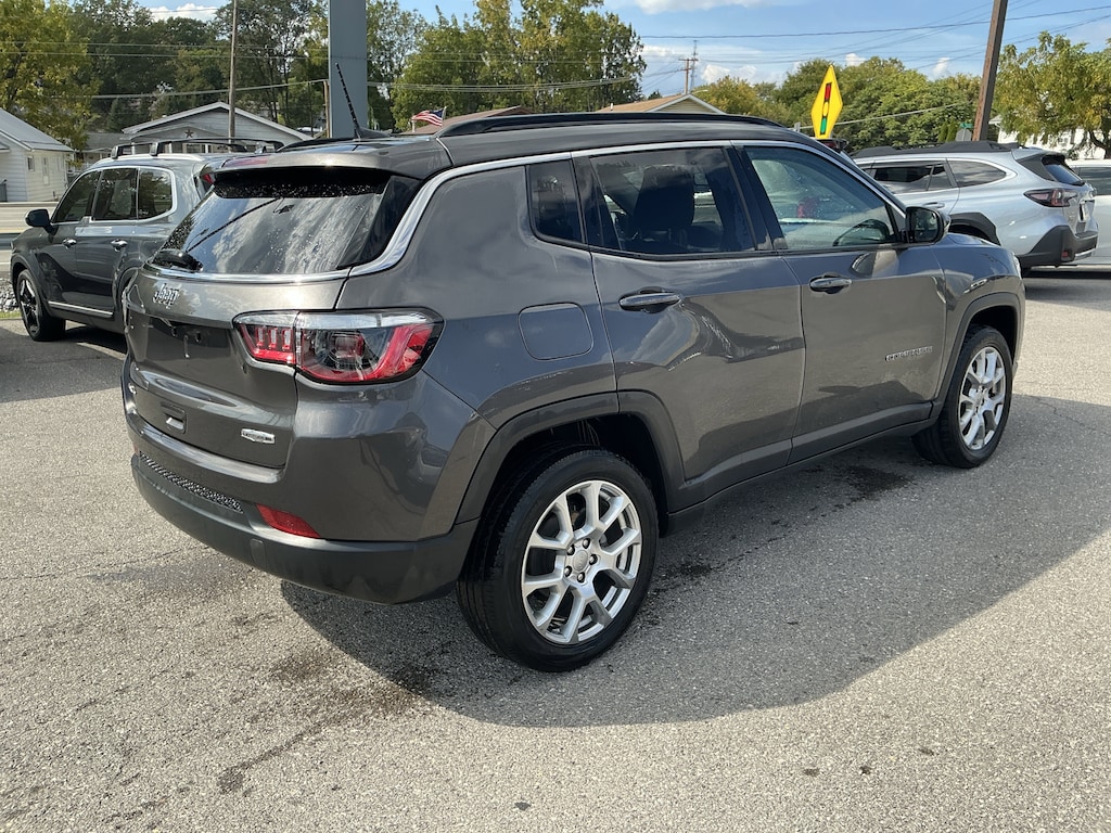 Used 2022 Jeep Compass Latitude Lux SUV