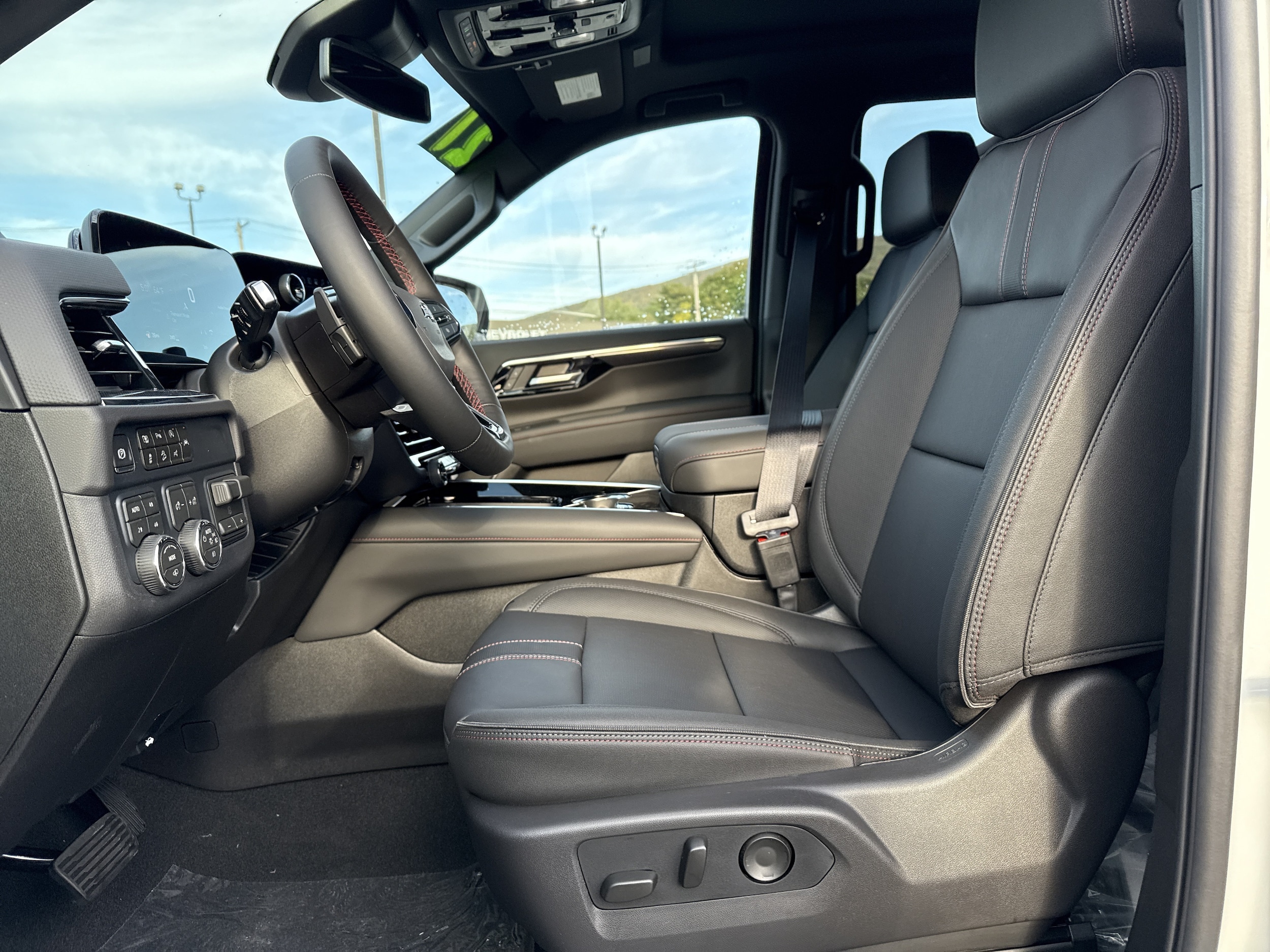 2027 Chevrolet Tahoe RST - Photo 15