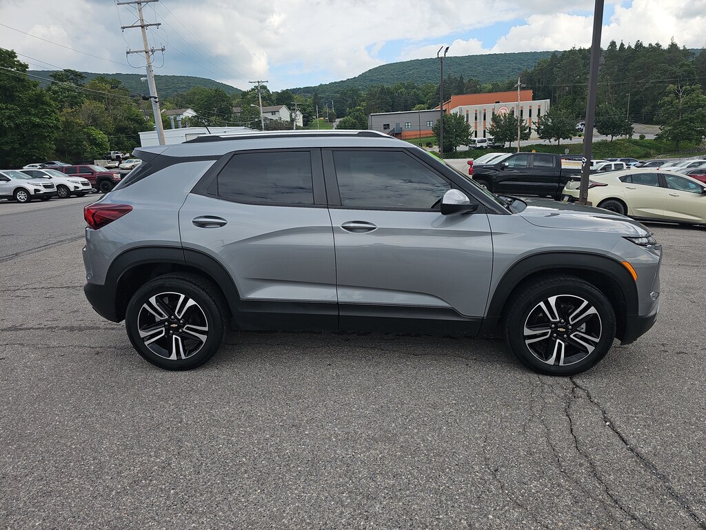 Used 2024 Chevrolet Trailblazer LT SUV