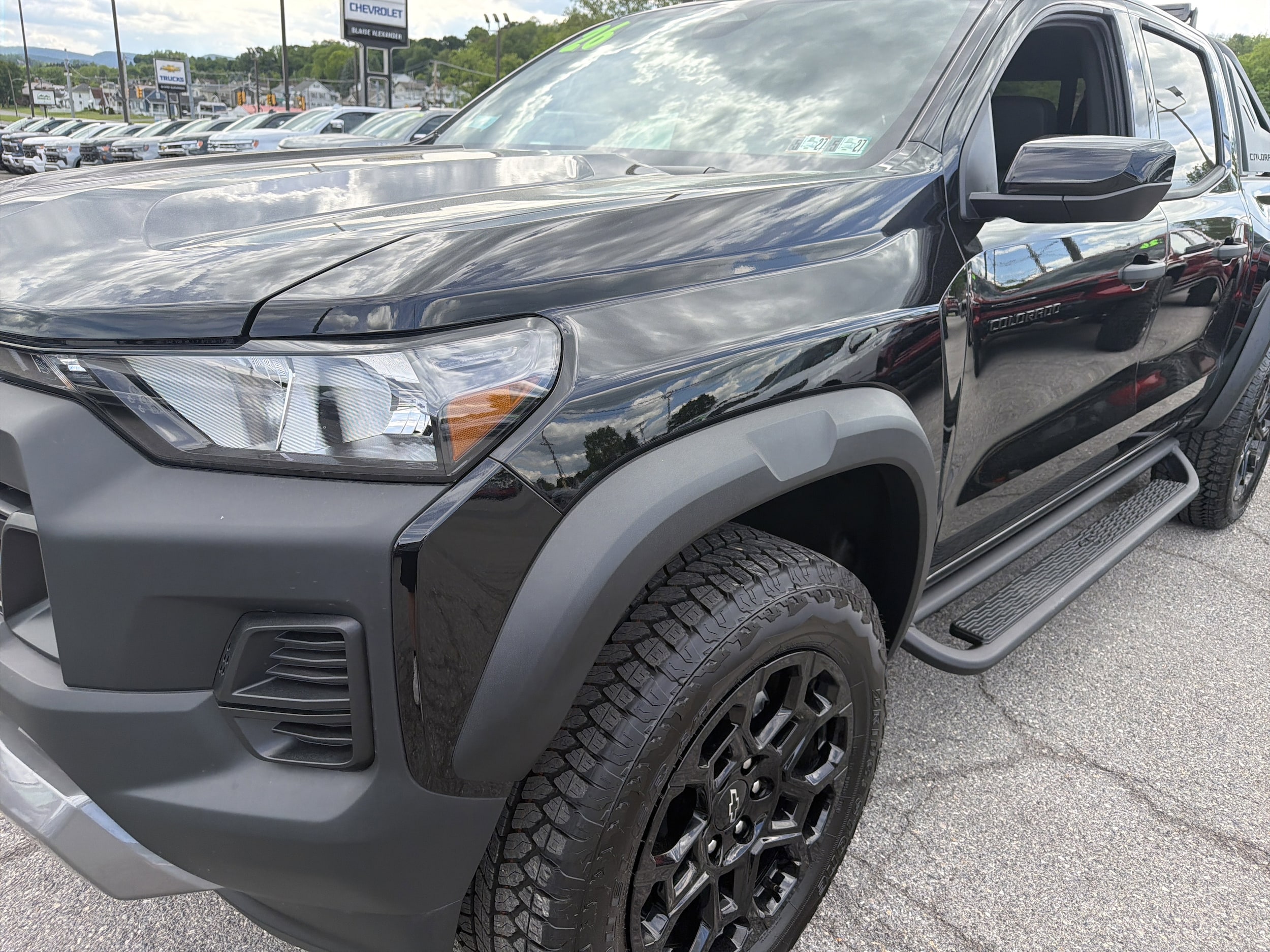 2026 Chevrolet Colorado Trail Boss - Photo 9