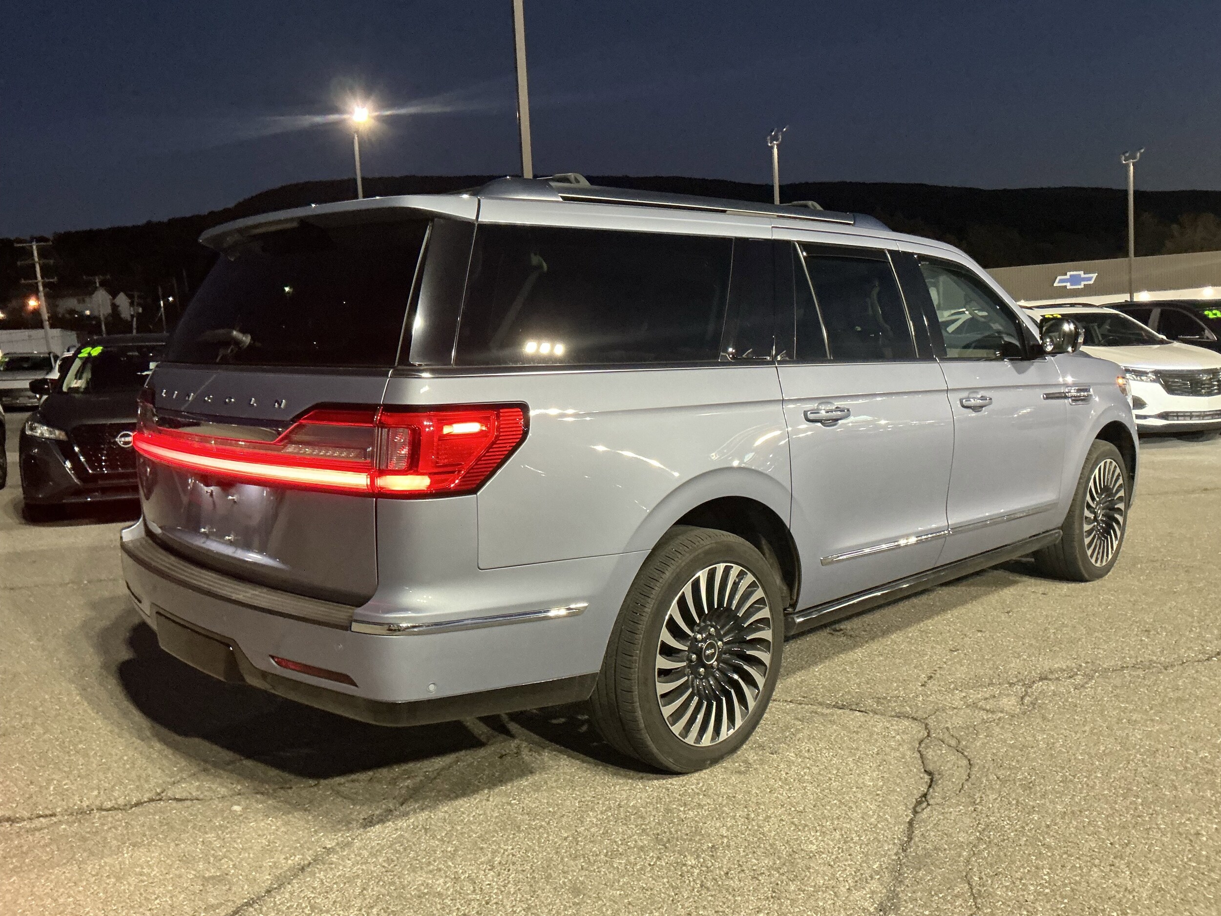 2021 Lincoln Navigator Black Label photo 3