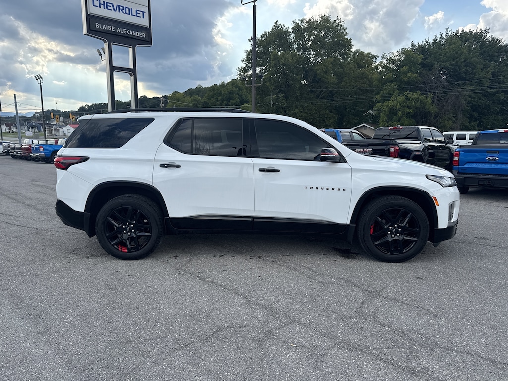 Used 2023 Chevrolet Traverse Premier SUV