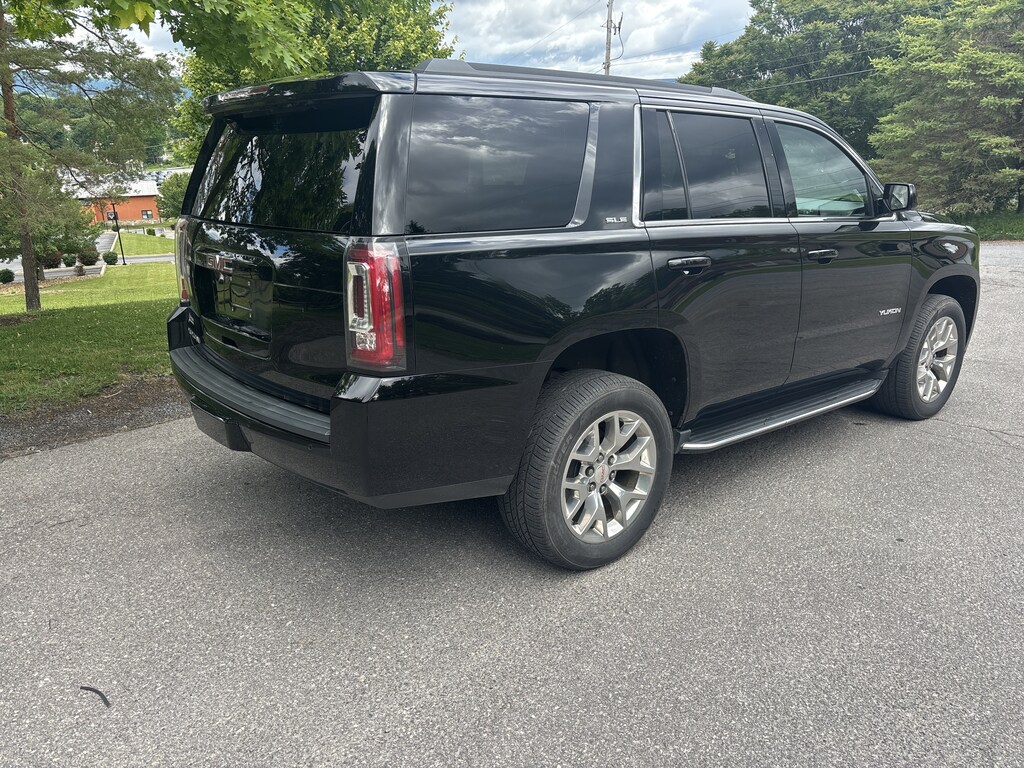 Used 2018 GMC Yukon SLE SUV
