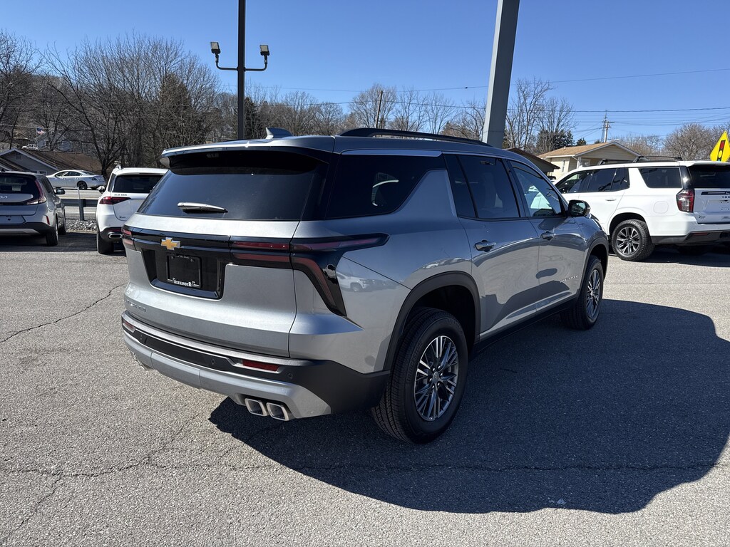 New 2026 Chevrolet Traverse LT SUV