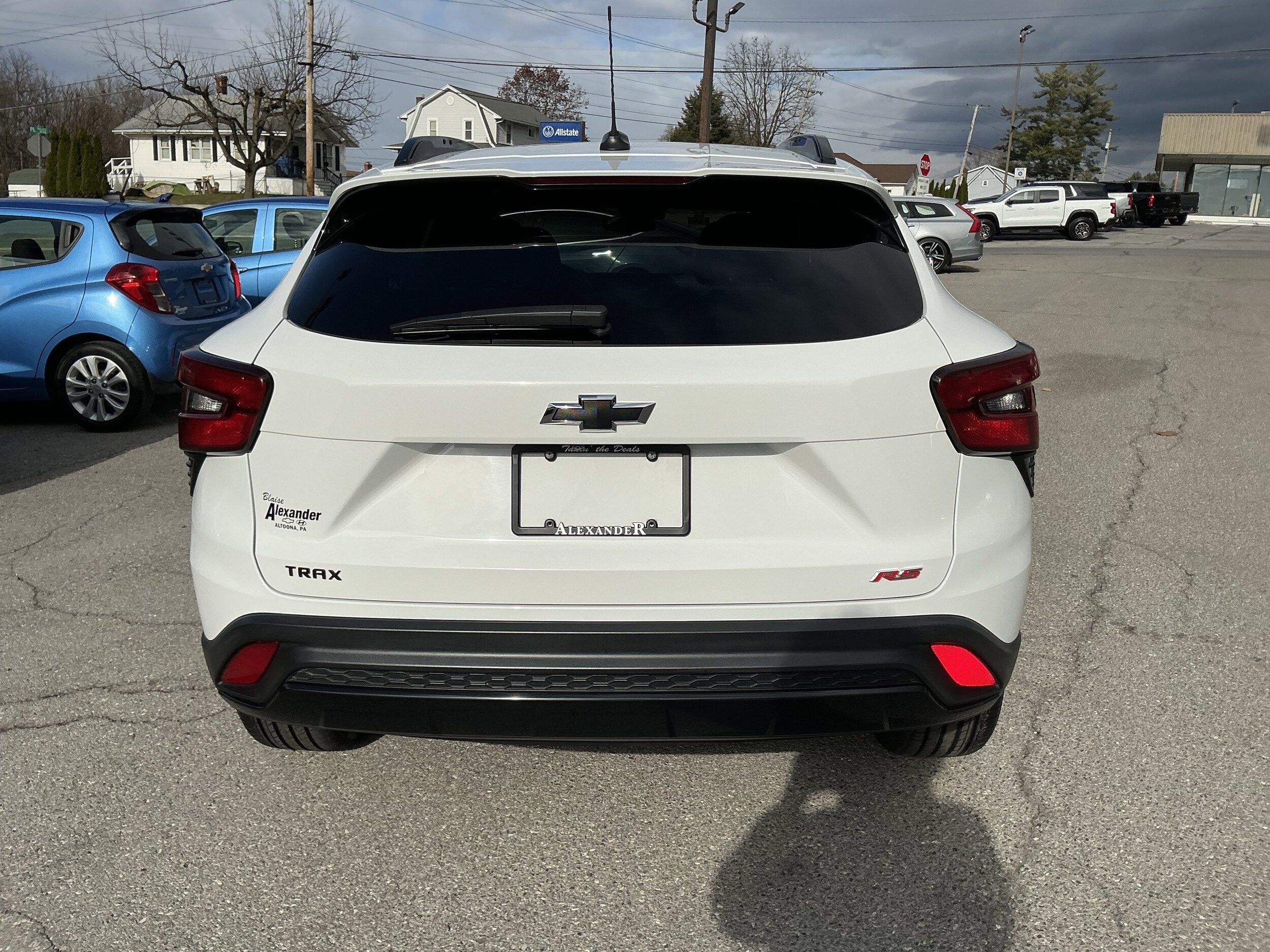 2024 Chevrolet Trax photo 2