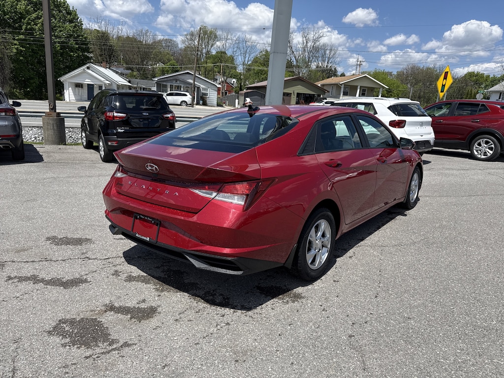 Used 2021 Hyundai Elantra SEL Sedan