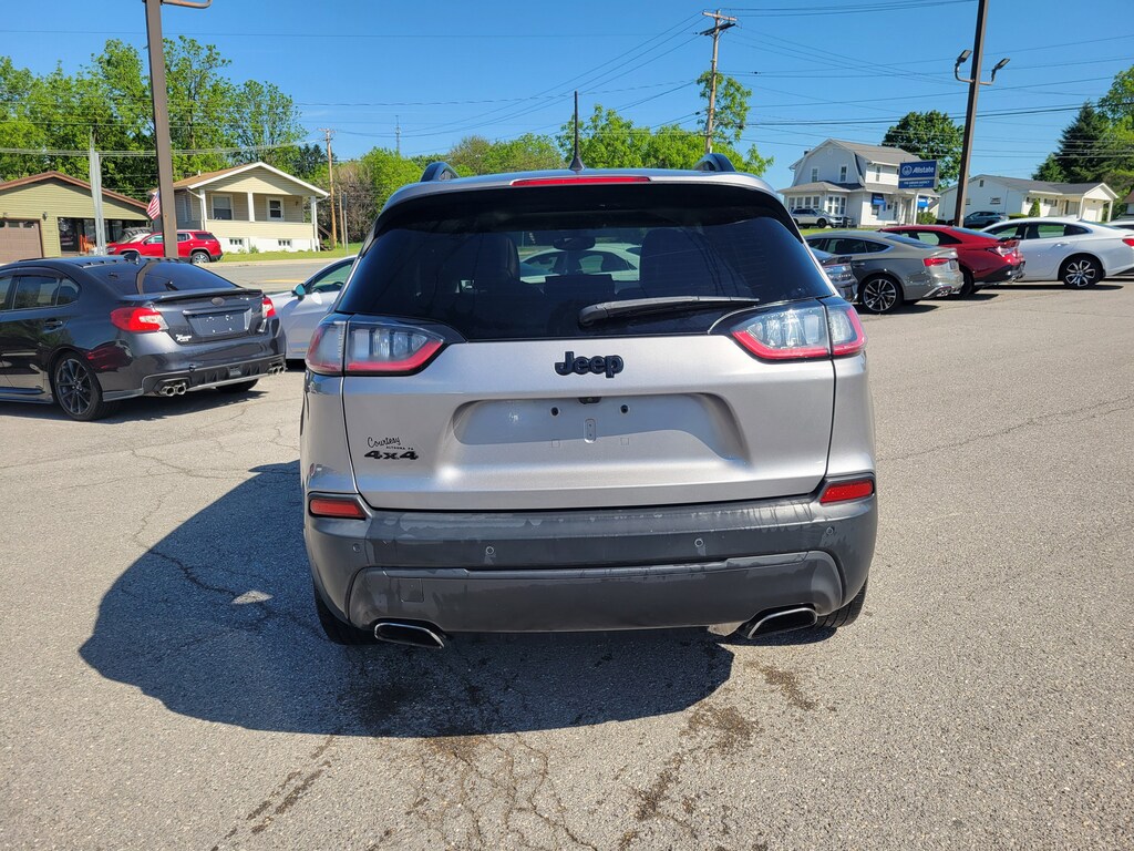 Used 2020 Jeep Cherokee Altitude SUV