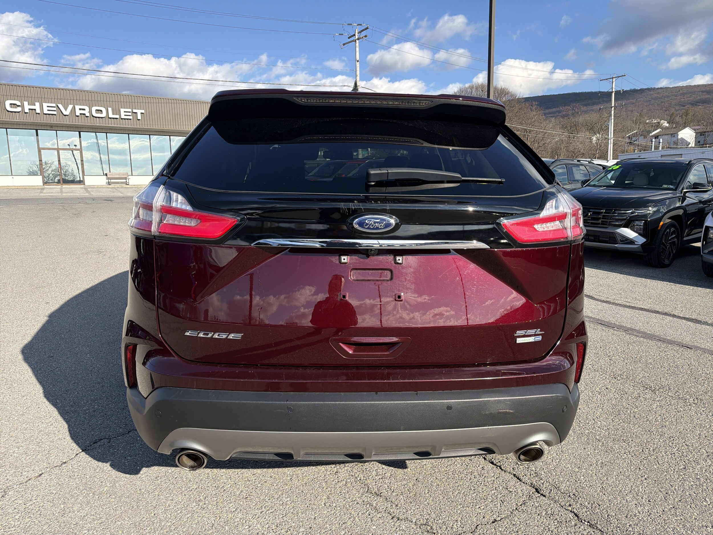 2020 Ford Edge SEL photo 4