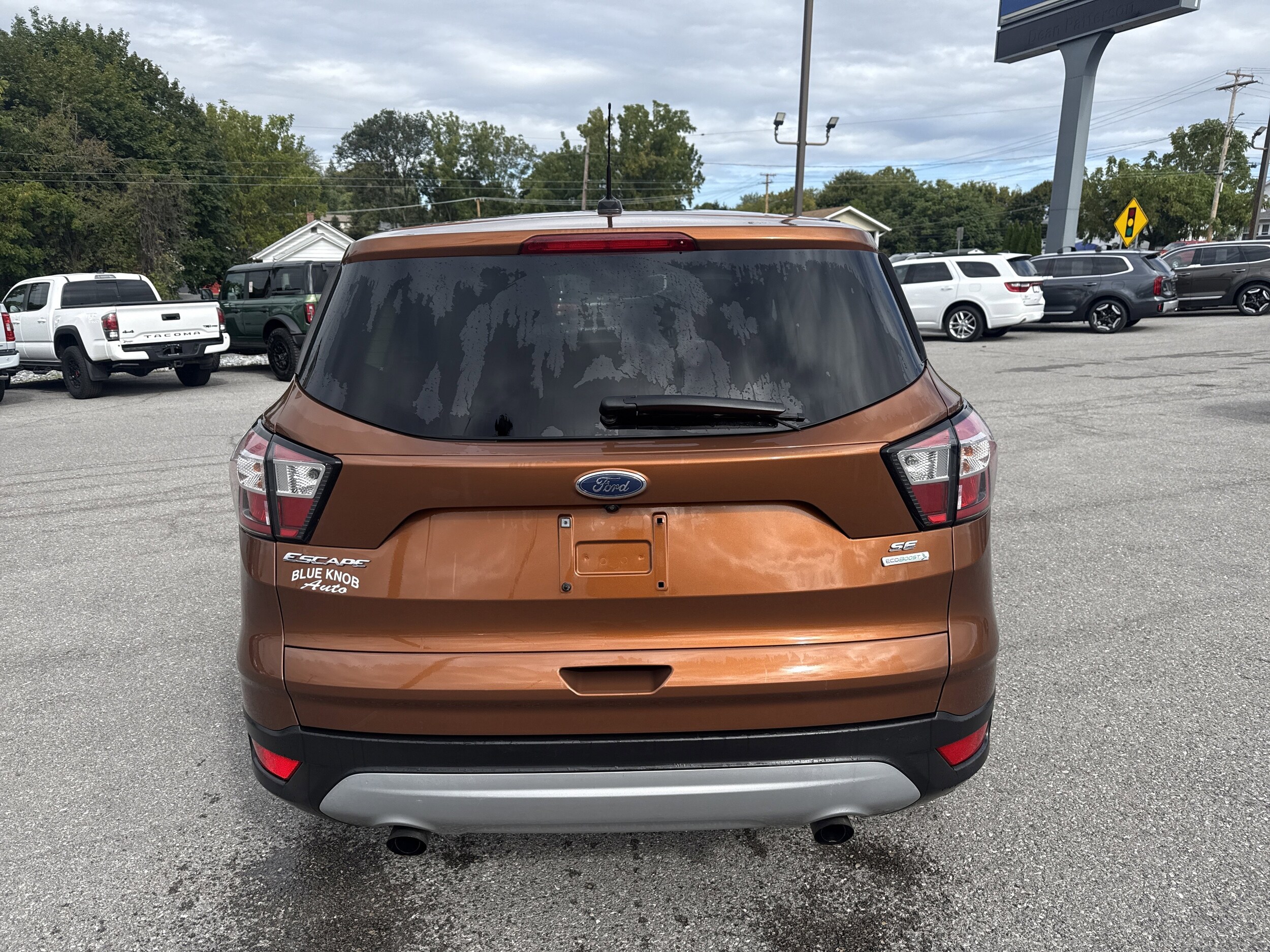 2017 Ford Escape SE photo 2
