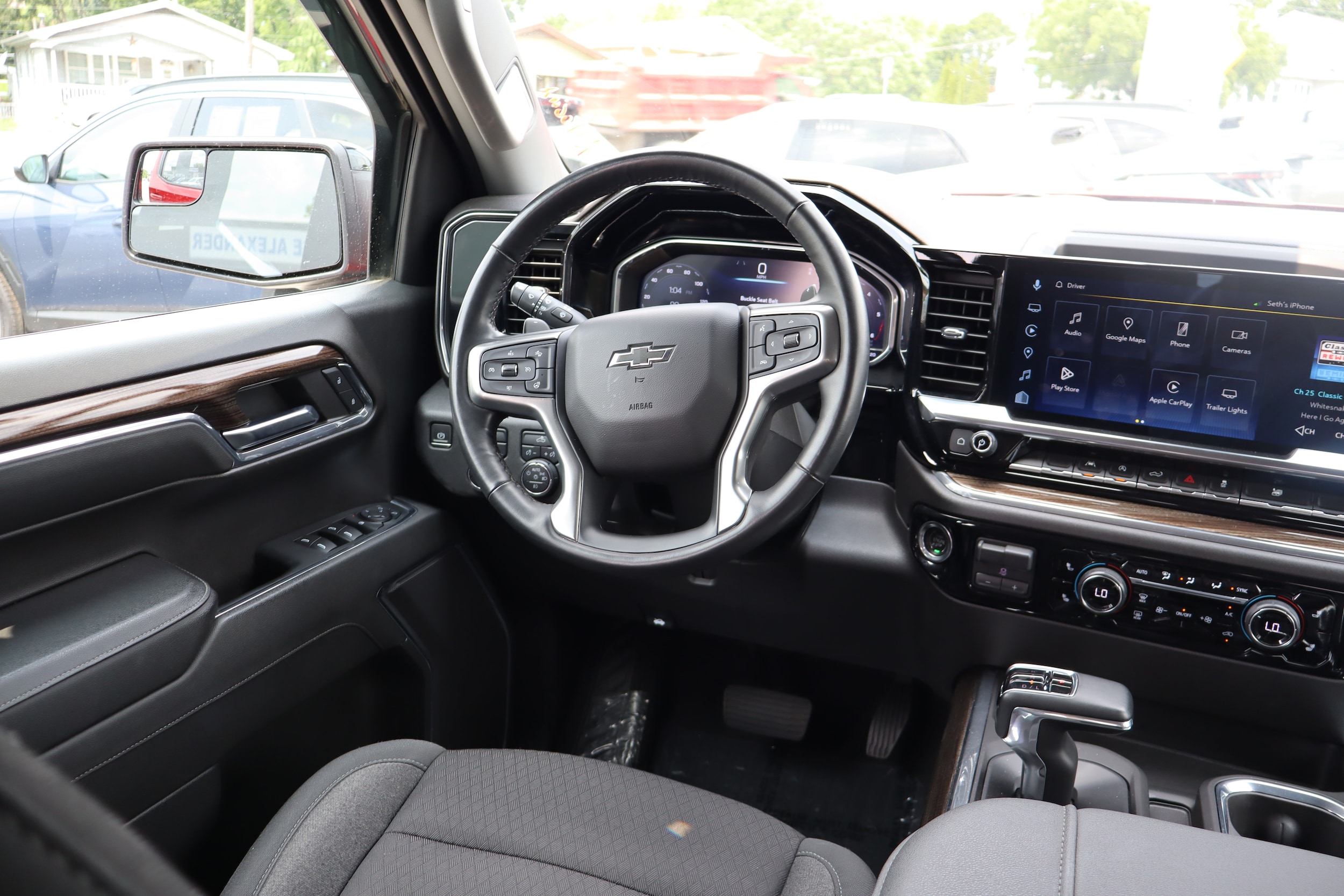 2023 Chevrolet Silverado 1500 RST - Photo 18