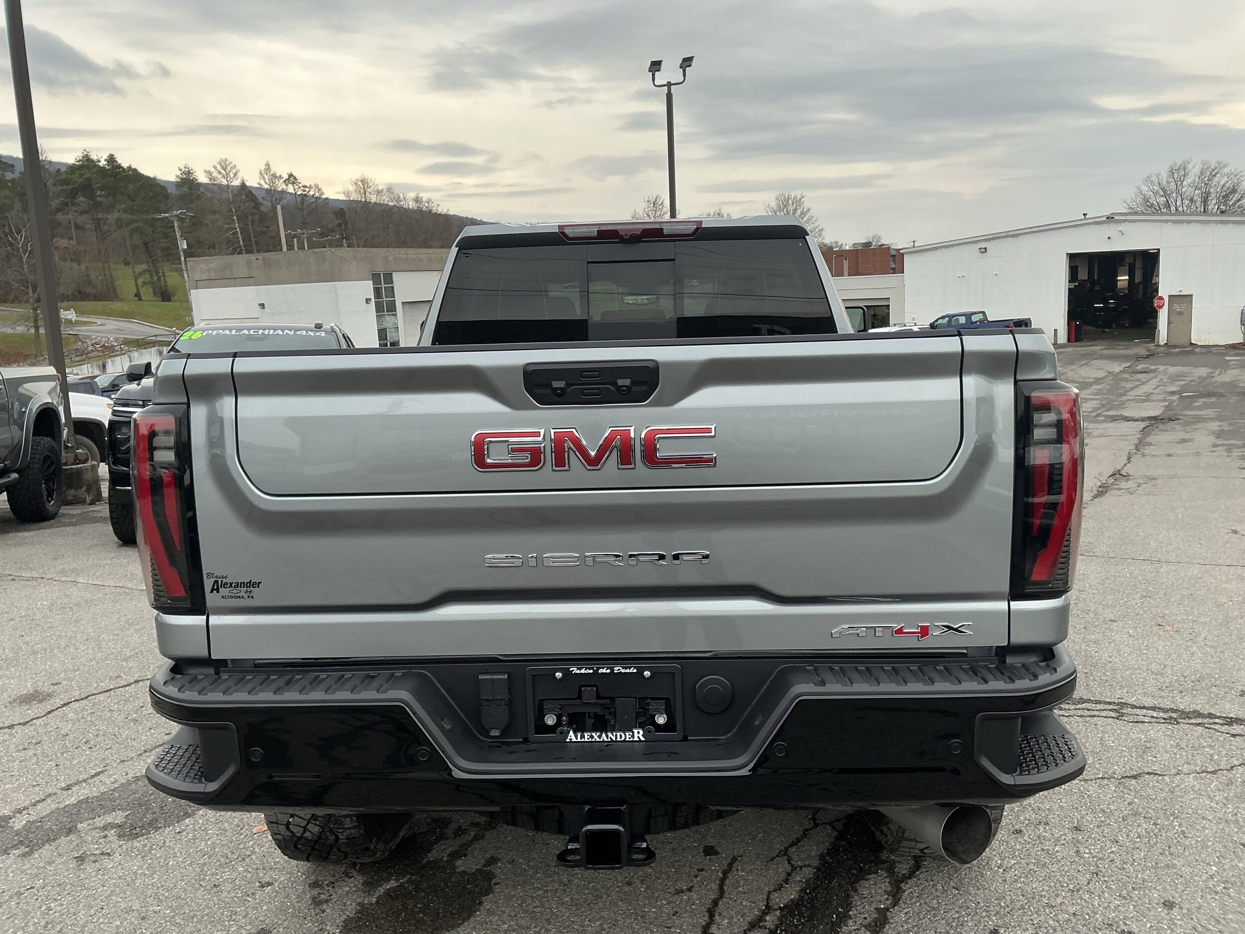 2024 Gmc Sierra 2500 HD AT4X photo 4