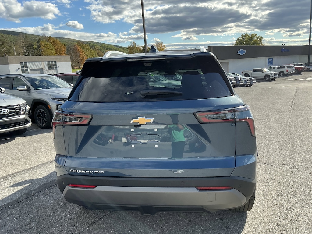 New 2026 Chevrolet Equinox LT SUV