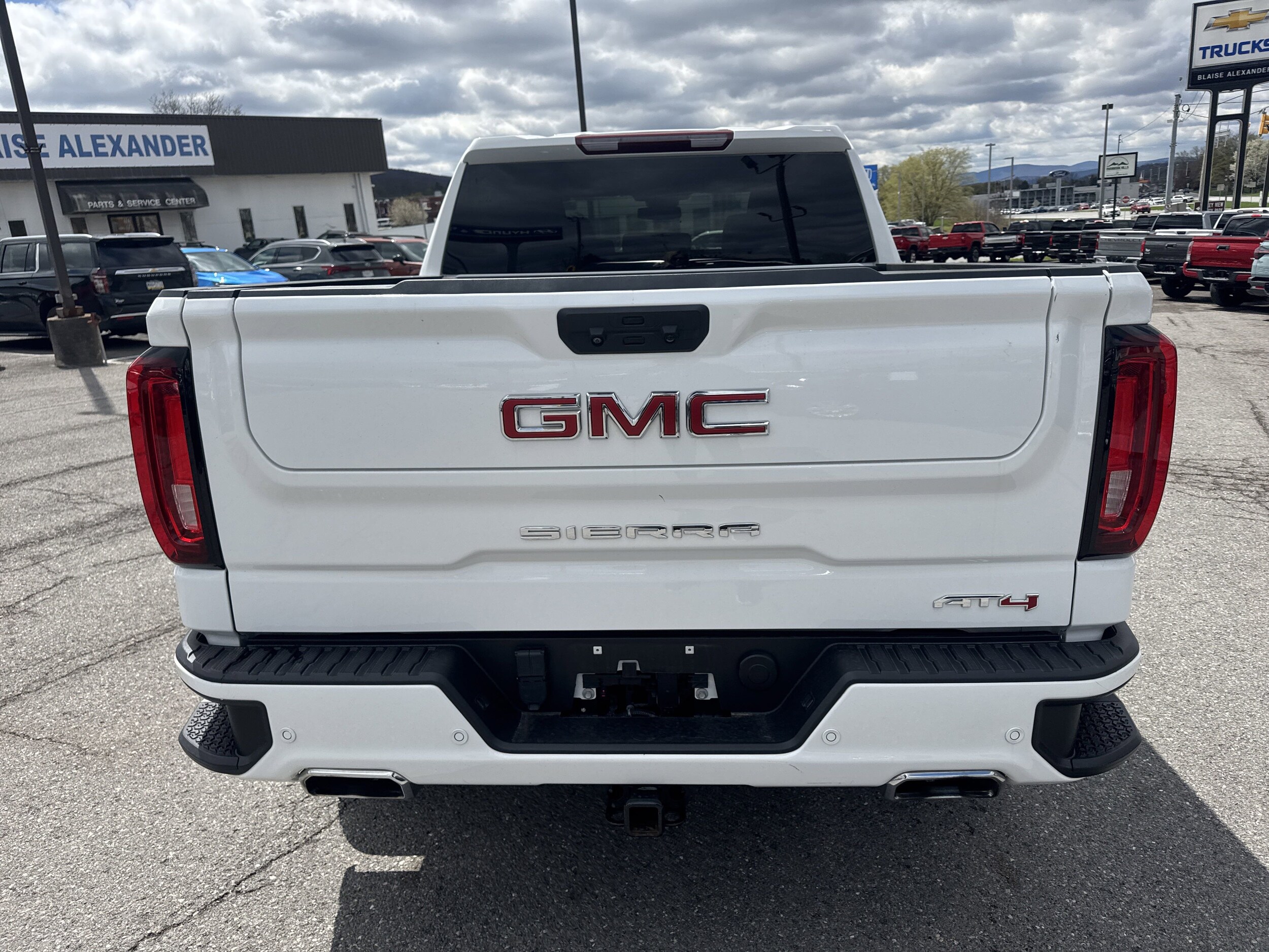 2023 Gmc Sierra 1500 AT4 photo 4