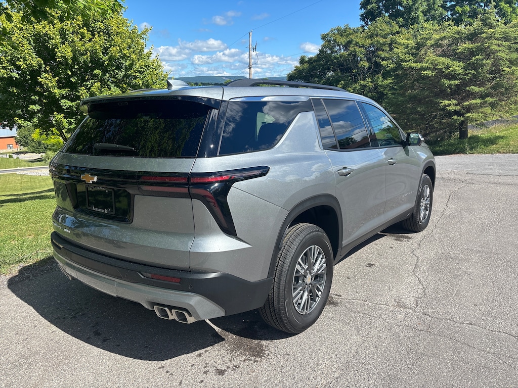 New 2026 Chevrolet Traverse LT SUV