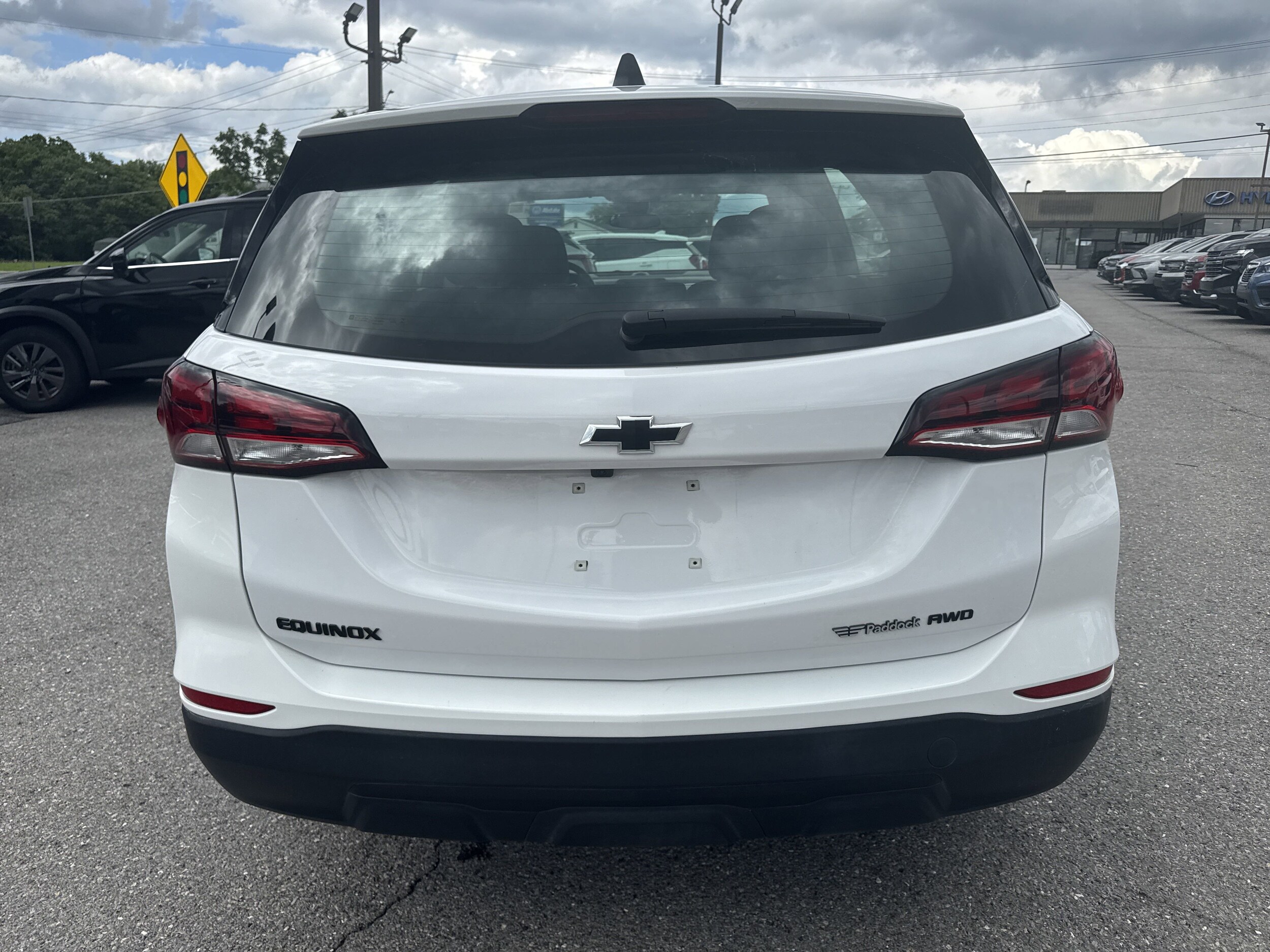 2023 Chevrolet Equinox LS photo 4