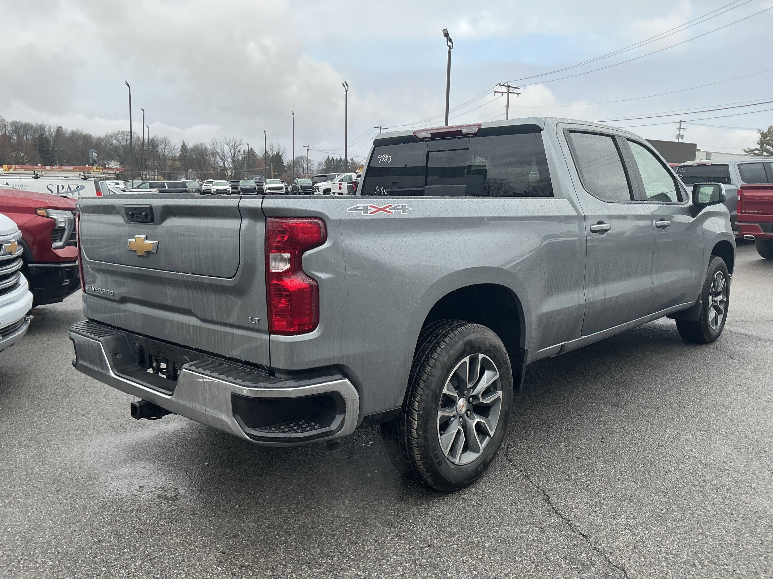 2026 Chevrolet Silverado 1500 LT photo 2