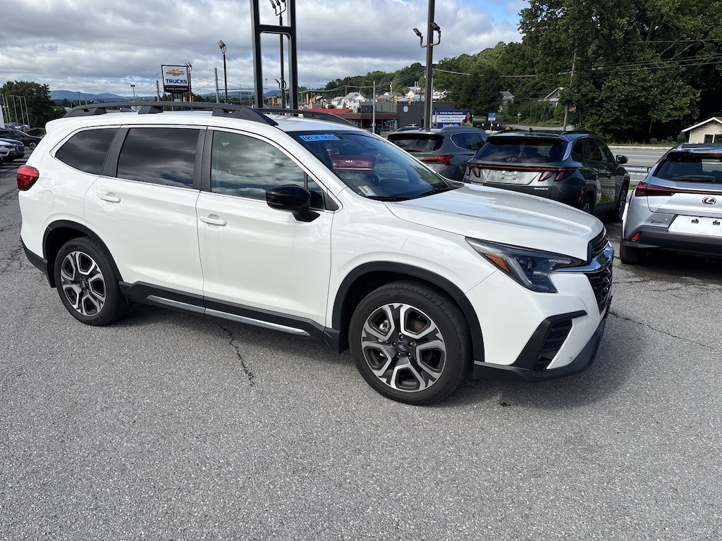Used 2024 Subaru Ascent Limited SUV