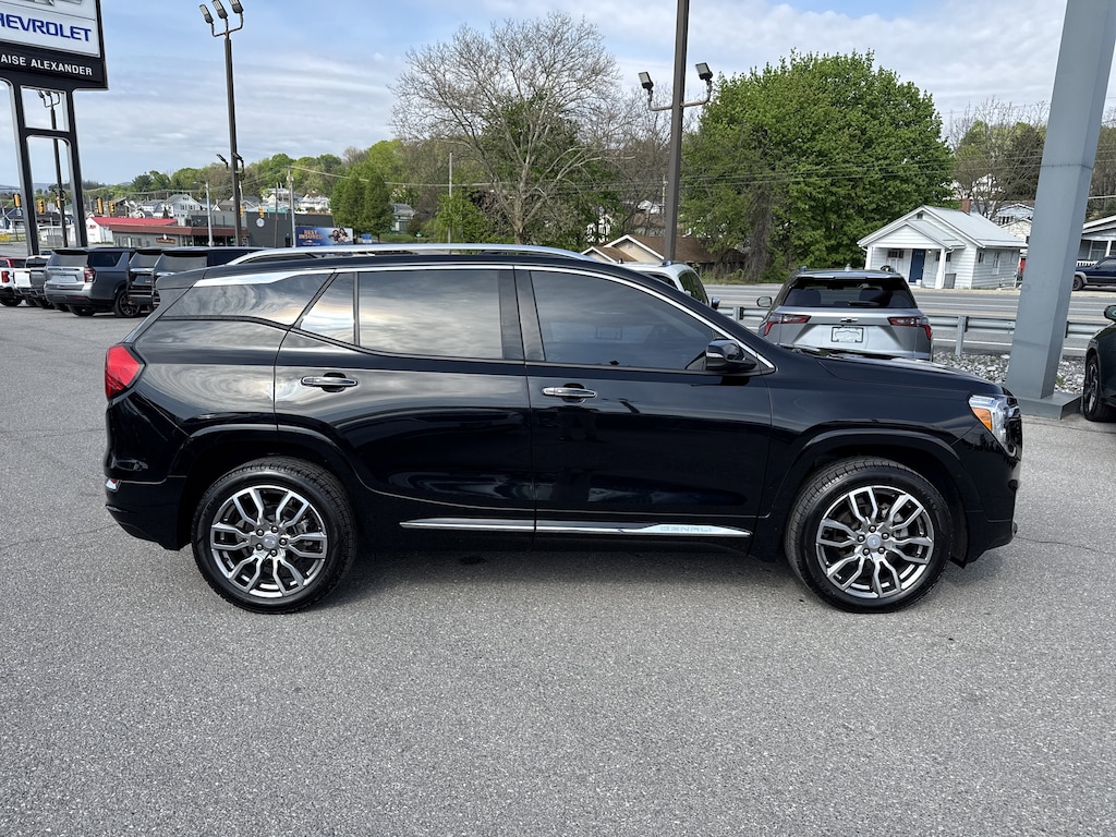 Used 2022 GMC Terrain Denali SUV