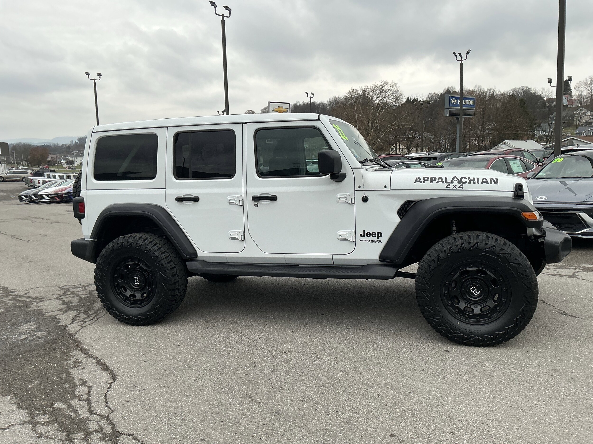 2022 Jeep Wrangler Unlimited Sport S photo 2
