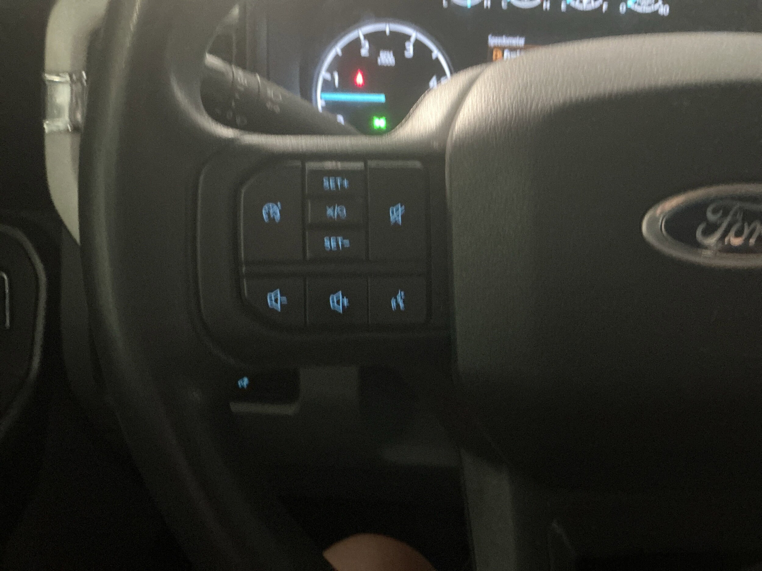 2023 Ford F-250 XLT photo 3
