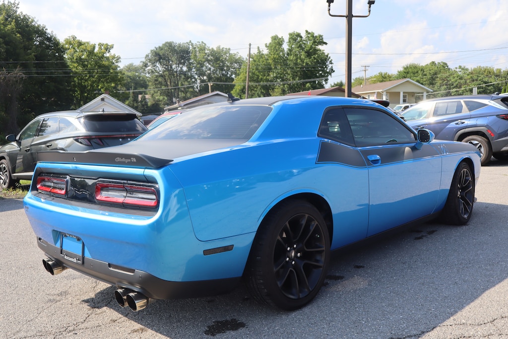Used 2023 Dodge Challenger R/T Coupe