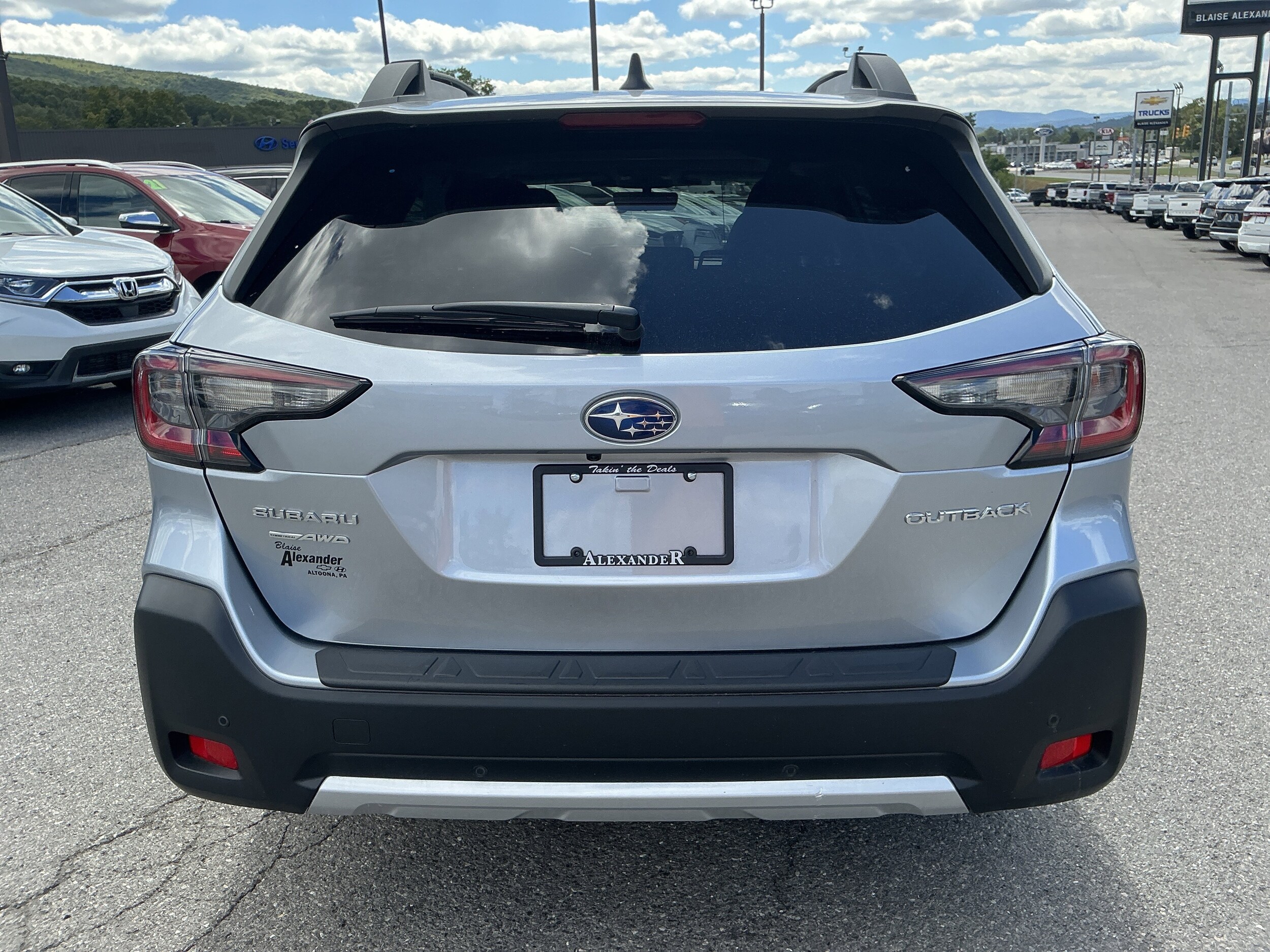 2024 Subaru Outback Limited photo 4